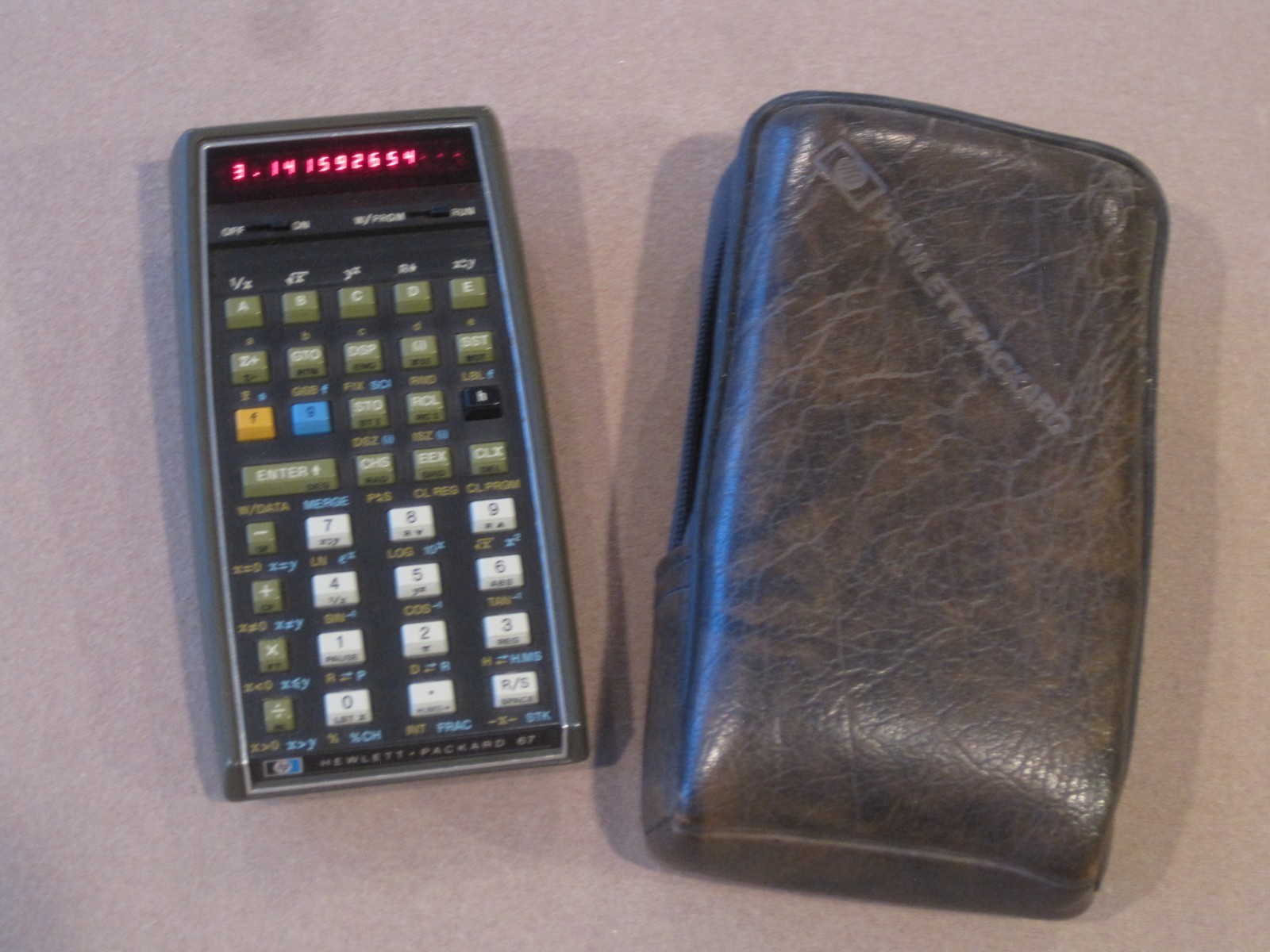 Hewlett-Packard HP 67 Scientific Calculator USA (1704S) Writes & Reads