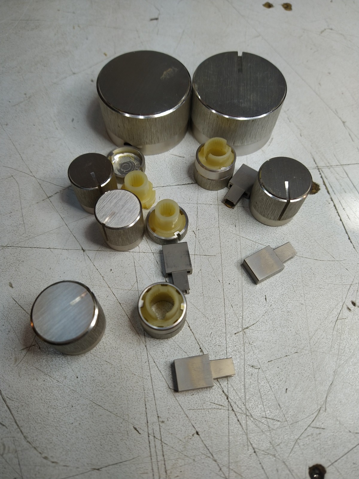 Sony STR-5800 and series knobs, incomplete set