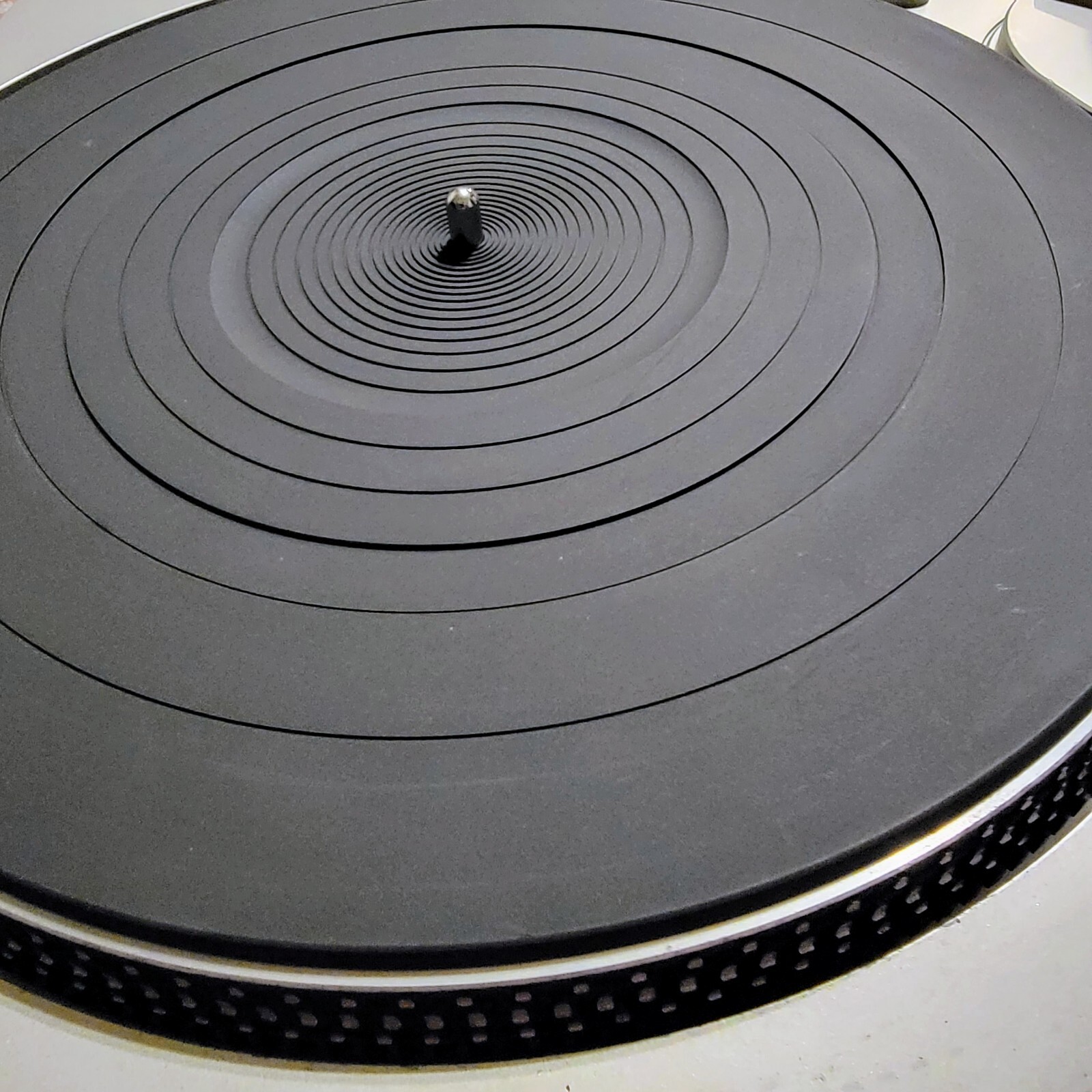 Technics Model: SL- B202 Vintage Turntable Record Player Stereo Equipment