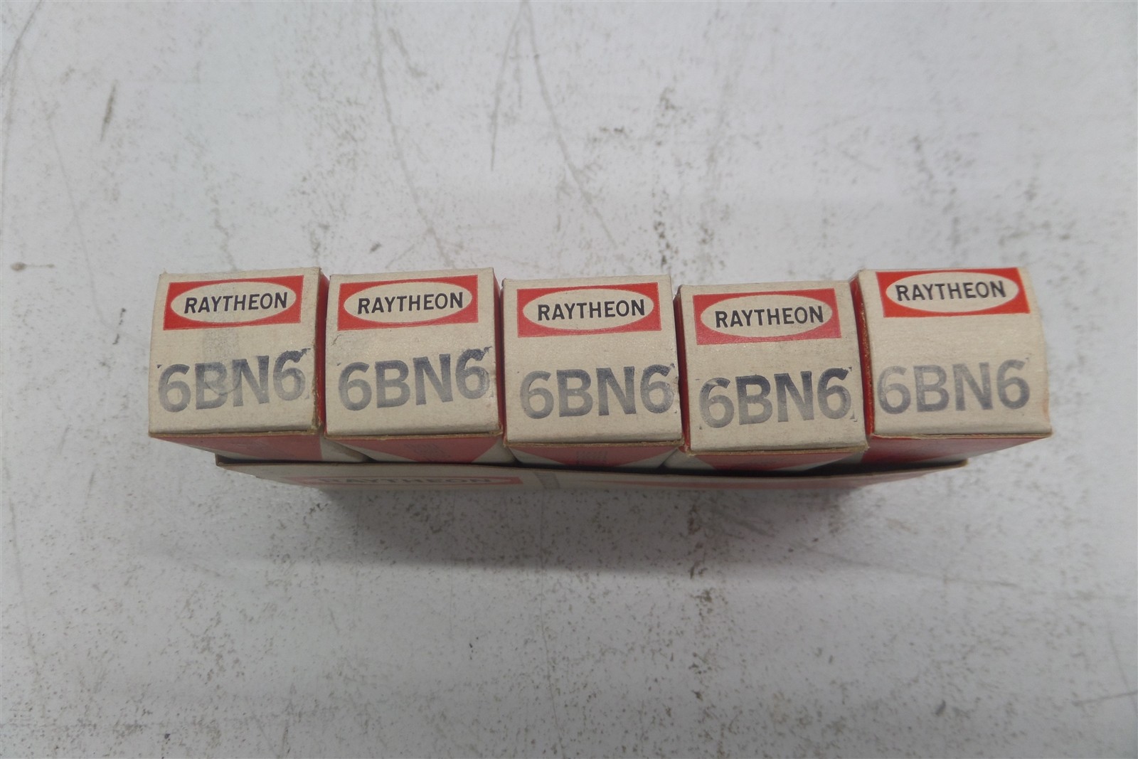 Lot Of 5 Raytheon 6BN6 Electron Tubes