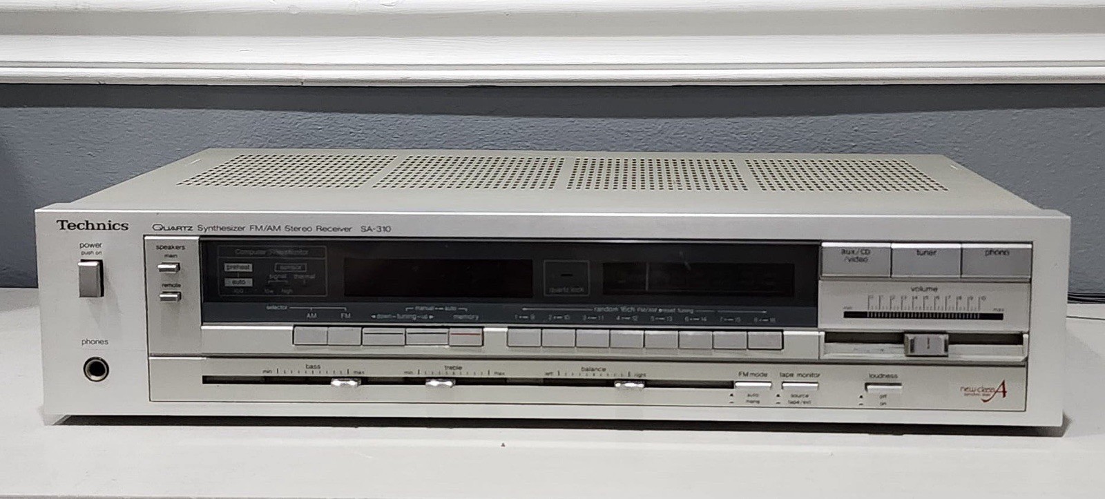 Technics SA-310 Quartz Synthesis AM/FM Stereo Receiver