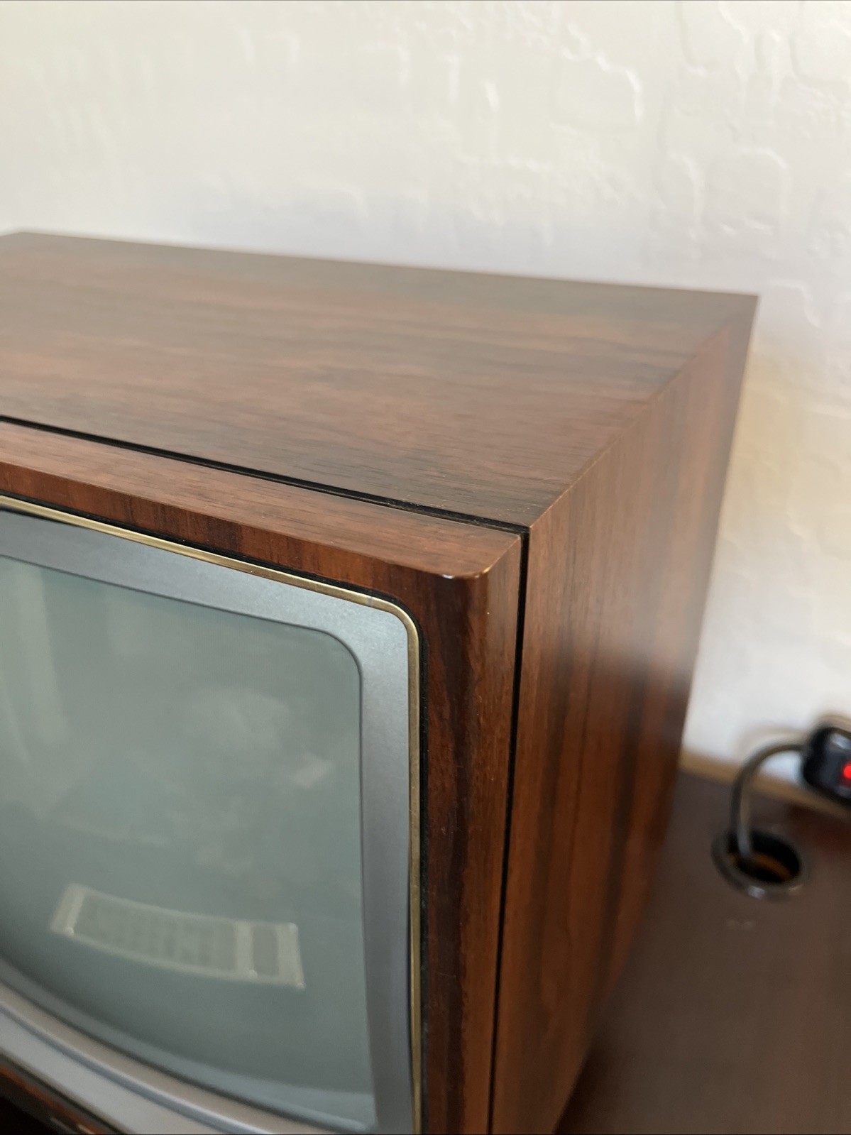 Zenith Space Command Color CRT TV SE1315W 13″ Color Retro Gaming Wood Grain