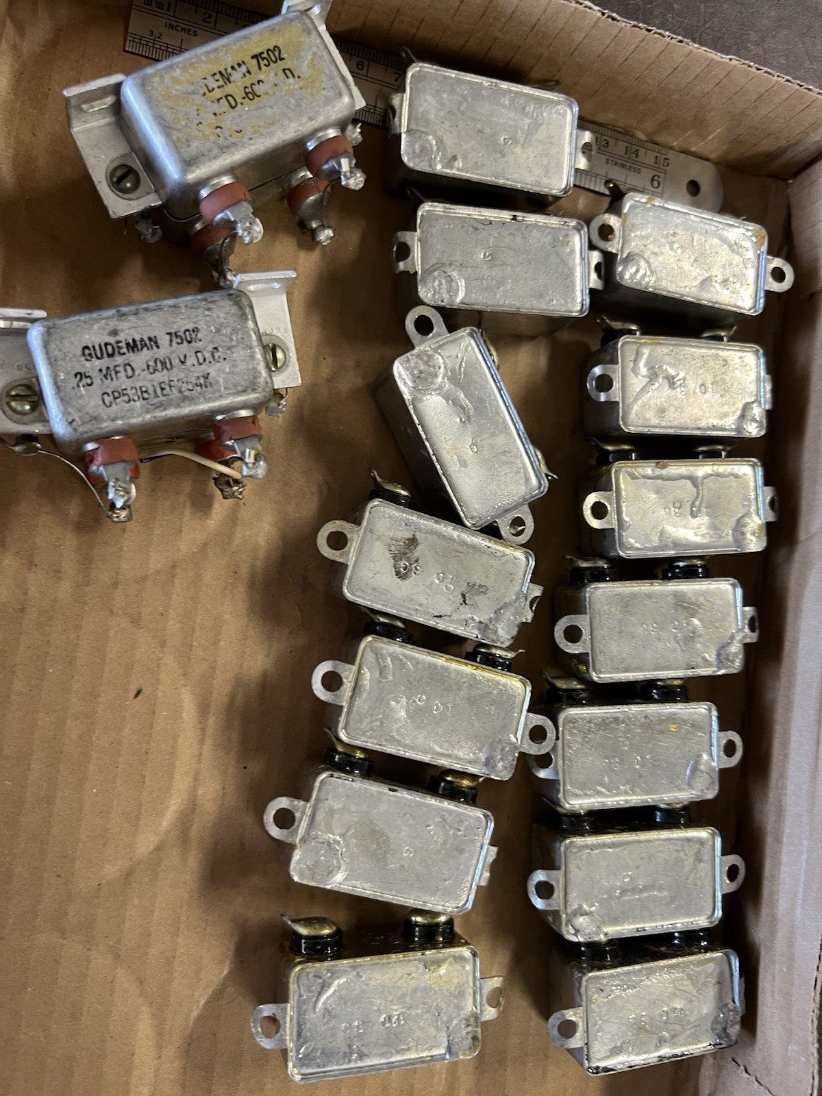 Lot Vintage Oil Capacitors Cornell Dubilier DYR6050G 0.5uF 600V Gudeman