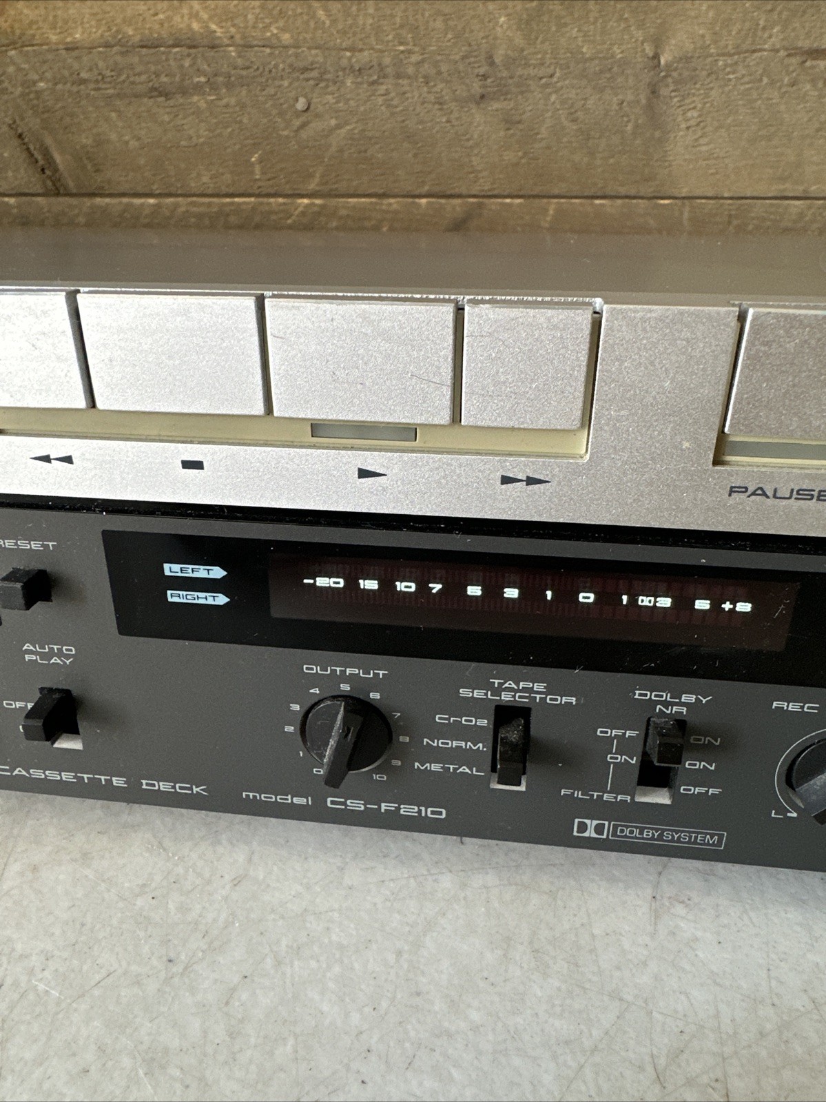Akai Vintage Stereo Cassette Deck Model CS-F210 Tested Working Needs New Belt
