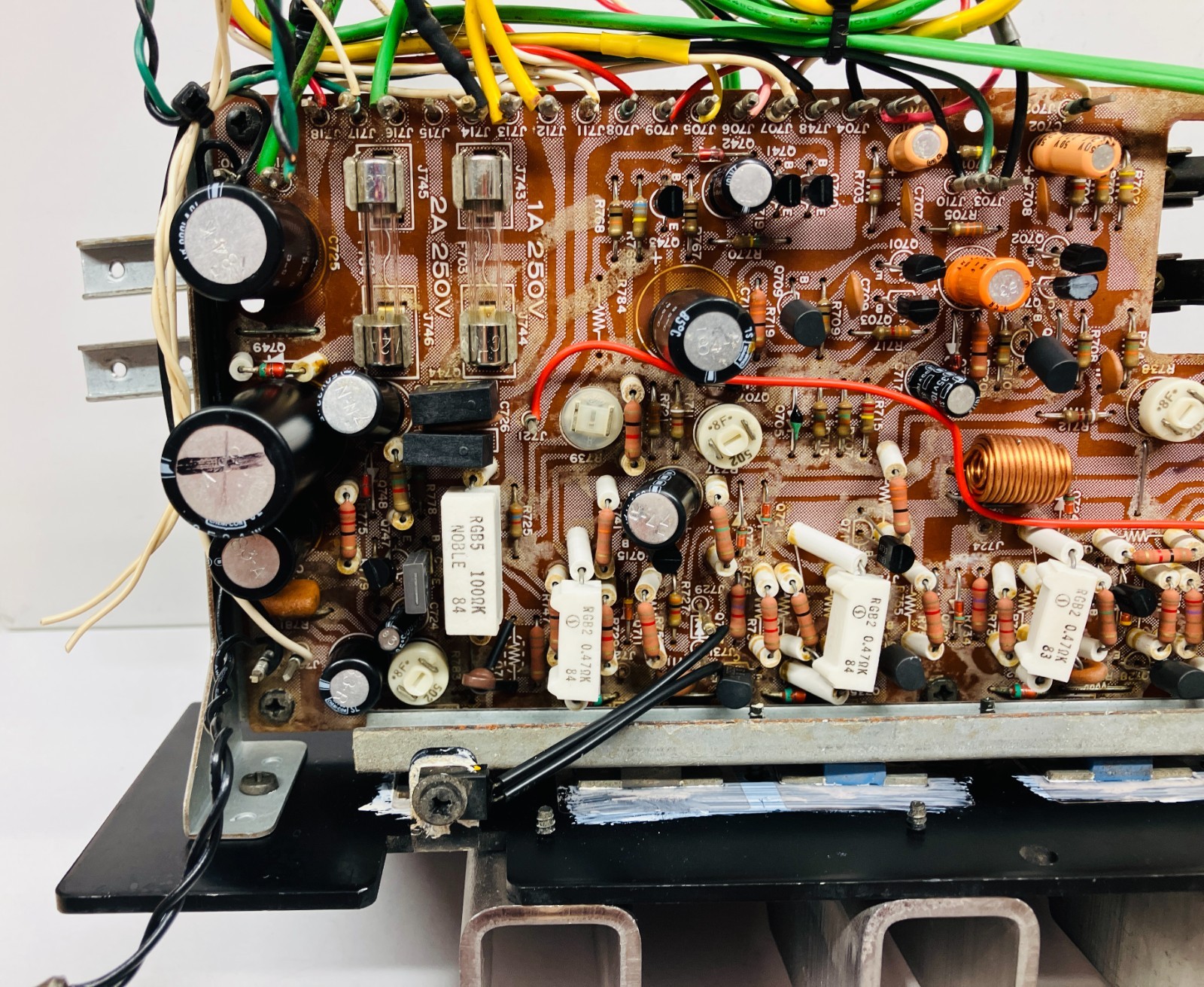 Marantz 2226B Receiver – Parting Out: P 700 Amplifier/Power Supply Board