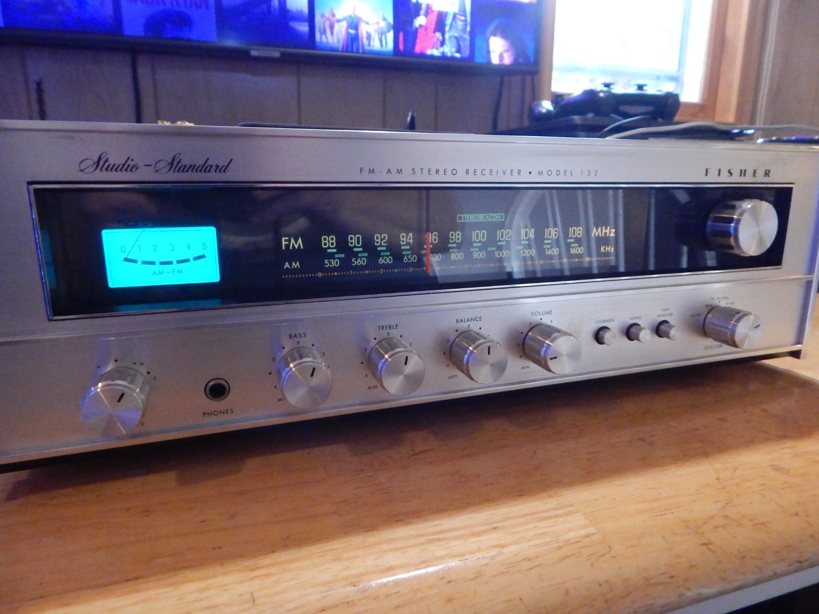 Fisher Model 132 Stereo Receiver