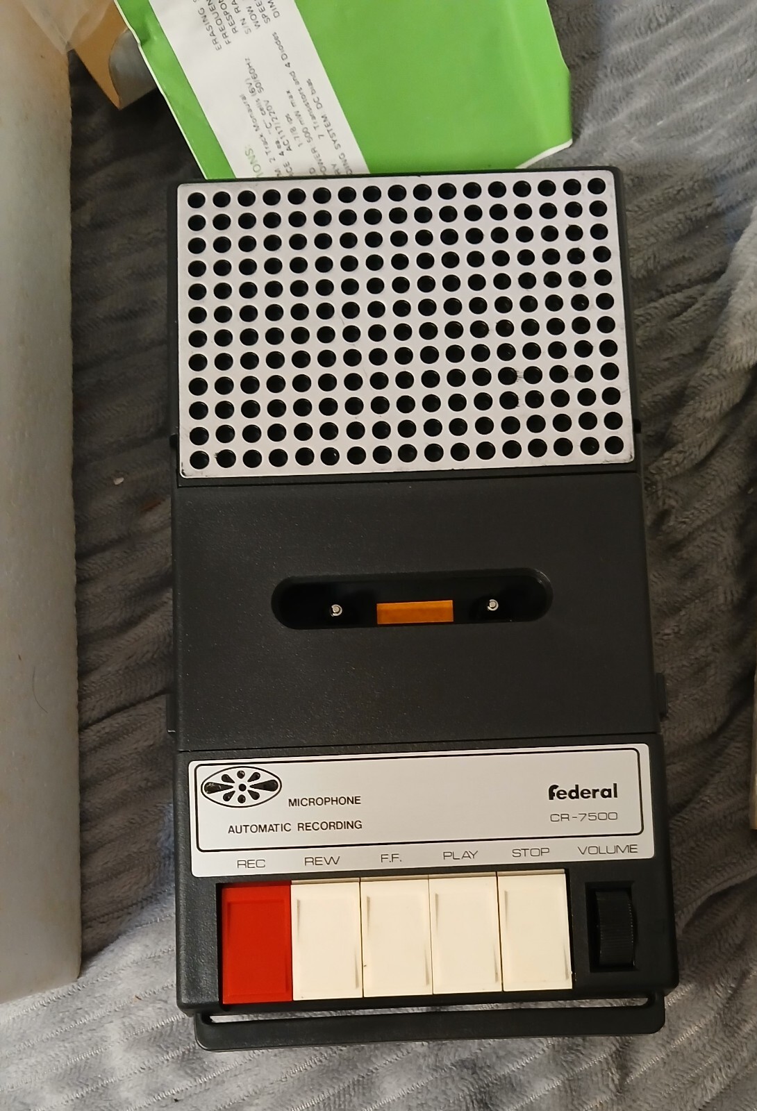 Vintage Solid State Portable Cassette Tape Recorder CR-7500 FEDERAL NOS bnib NEW