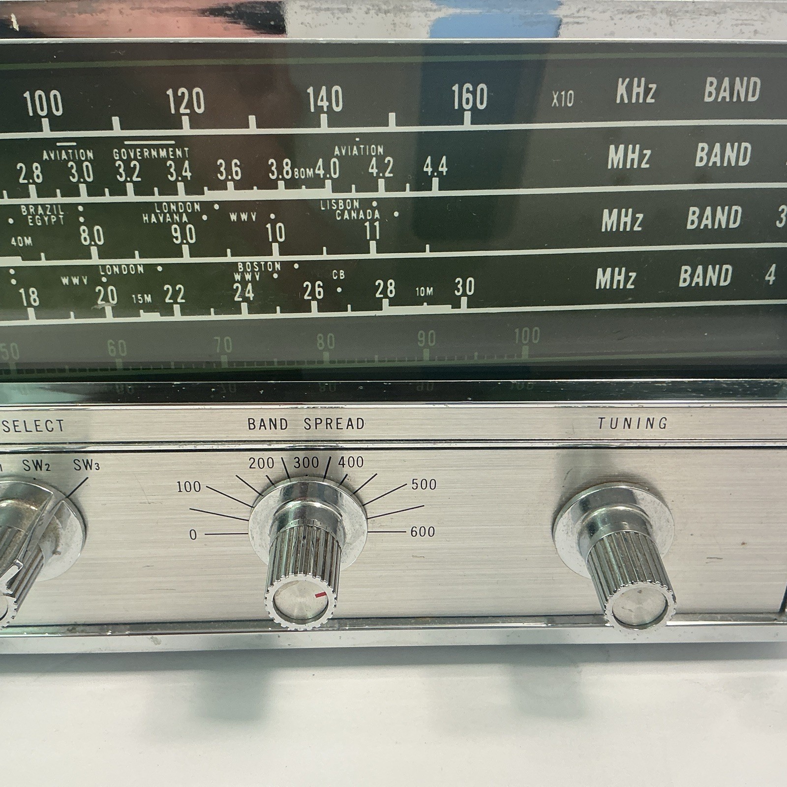 Midland International 11-500 Vintage 5-Band AM/FM/SW Radio Turns On And Working