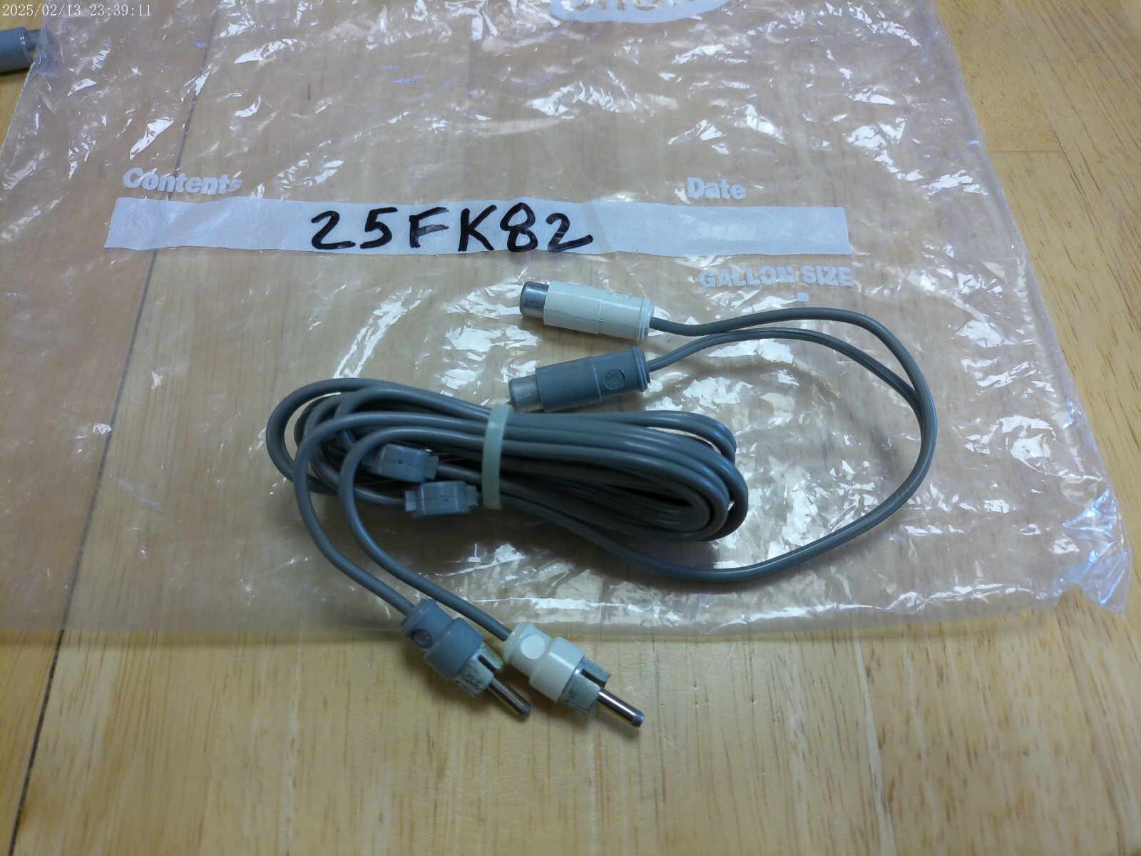 VTG SWITCHCRAFT 25FK82 STEREO EXTENSION CABLE 2 RCA MALE/2 RCA FEMALE 6FT,NOS