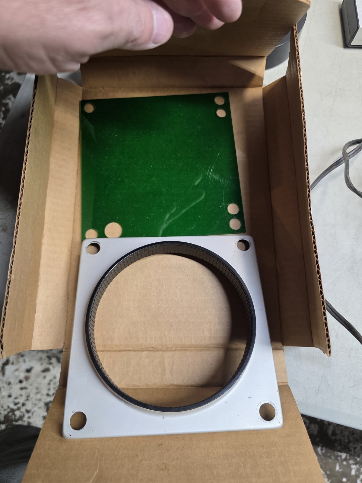 🔥 Tektronix Oscilloscope 500 THICK BEZEL SEE PICTURES W/ Green Filter NO NUTS