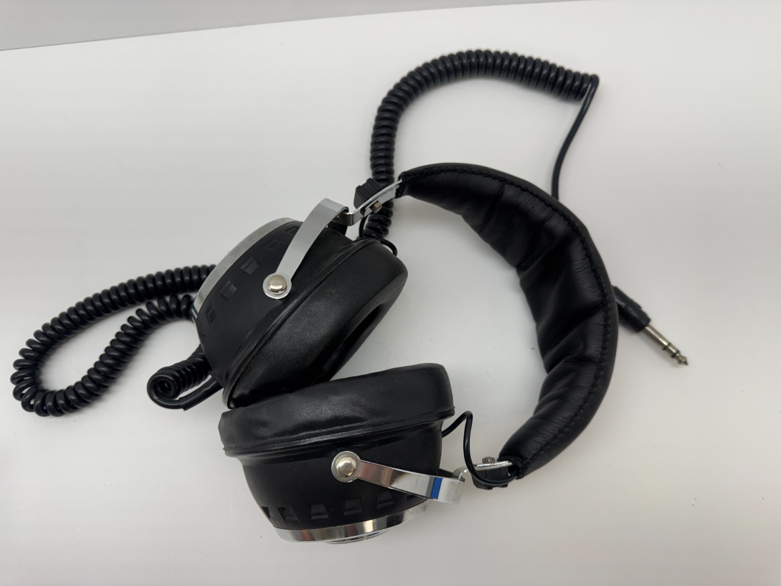 Vintage Soundesign Model 355 Stereo Headphones Dual Volume Controls 1/4″ Jack