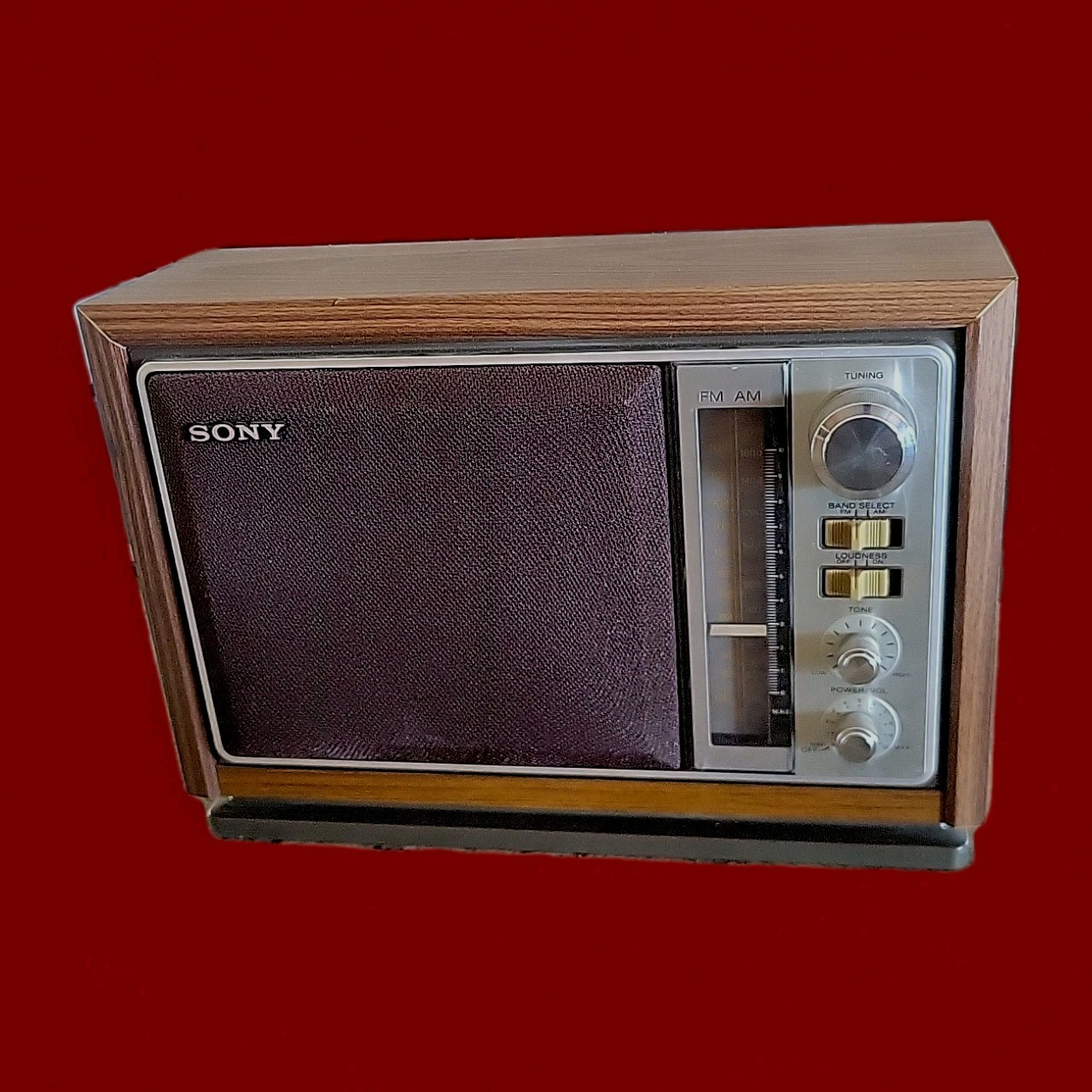 Sony ICF-9740W AM/FM Tabletop Radio Vintage Wood Cabinet Excellent Condition