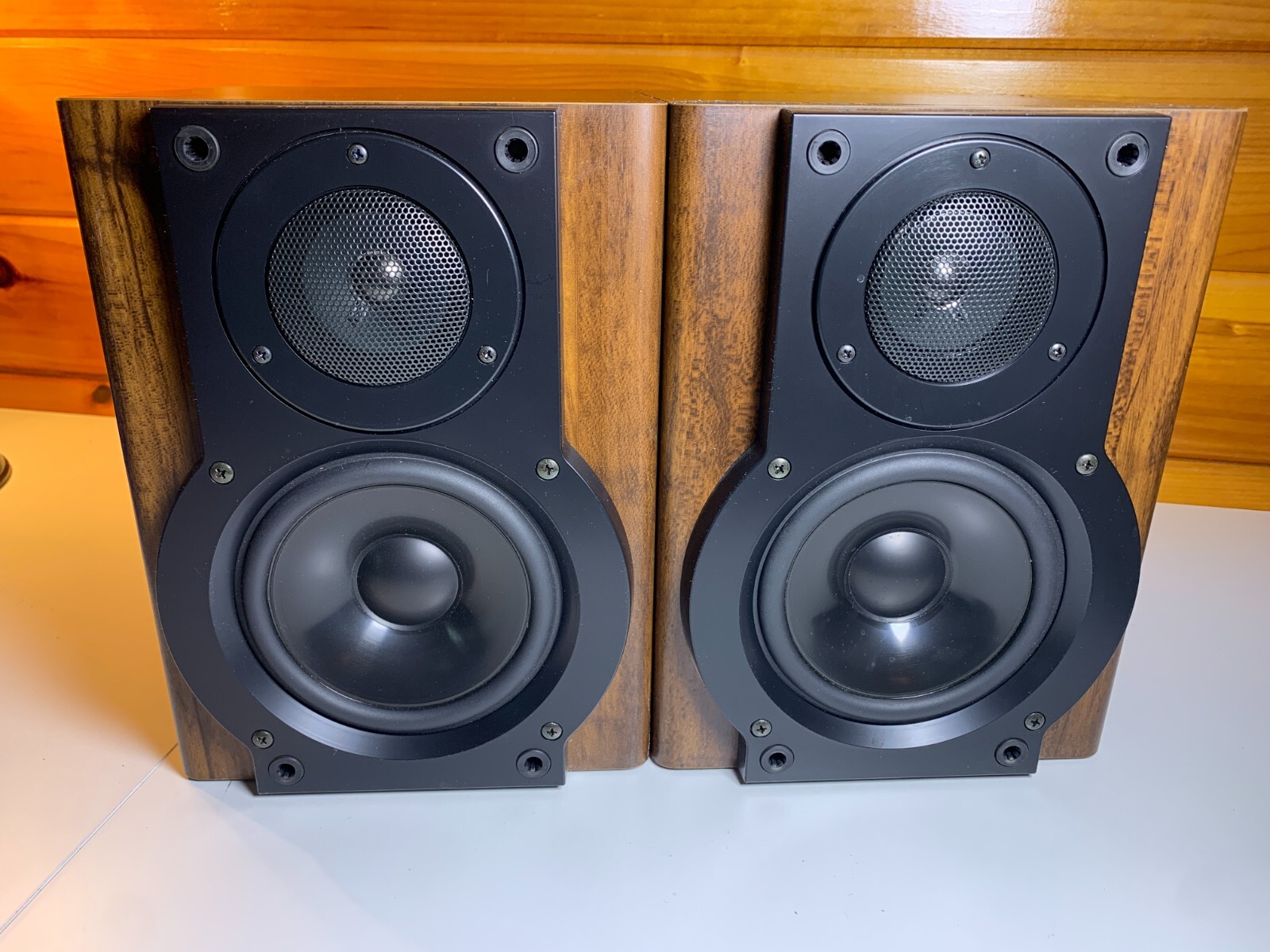 Vintage 1990s 90s AIWA Bookshelf Speakers SX-LM10 40 Watts 6 Ohms 2-Way Brown