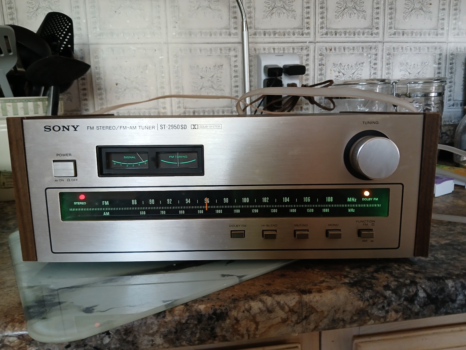 SONY ST-2950SD Tuner in Excellent Condition