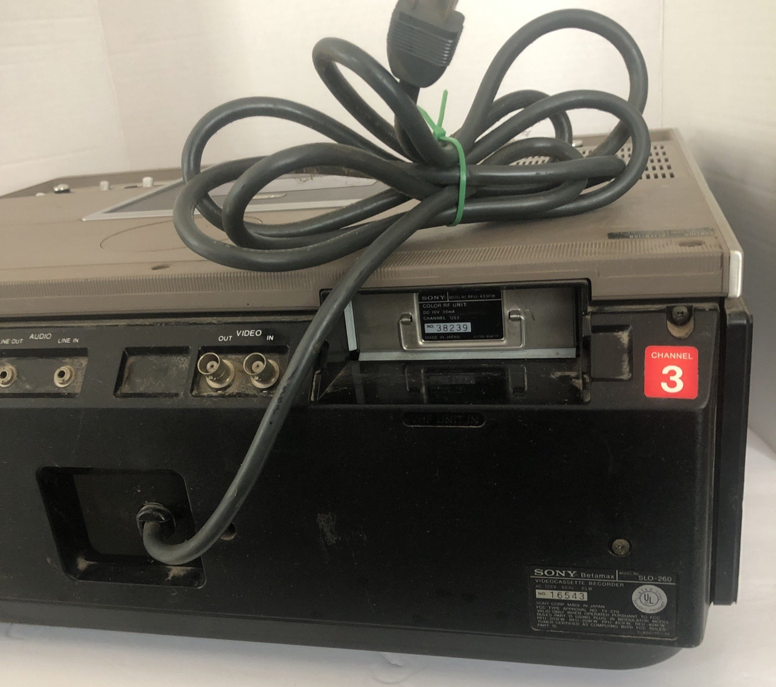 RARE Vintage Sony BetamaxVideo CassetteRecorder SLO 260 As Is