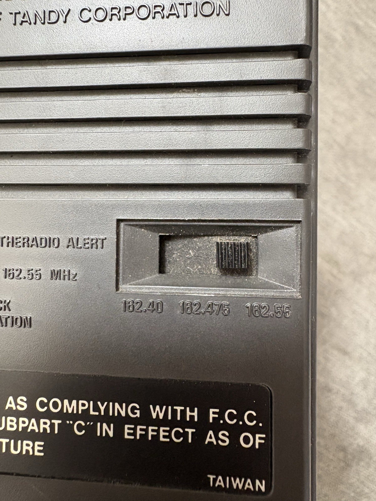 Realistic 12-161 NOAA Weather Radio Alert Crystal Controlled Radio Shack Tested