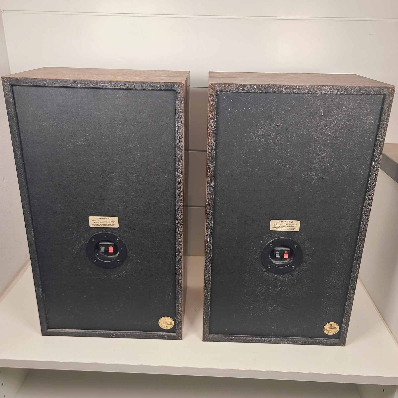 Vintage REALISTIC NOVA-15 SPEAKERS 8 ohms