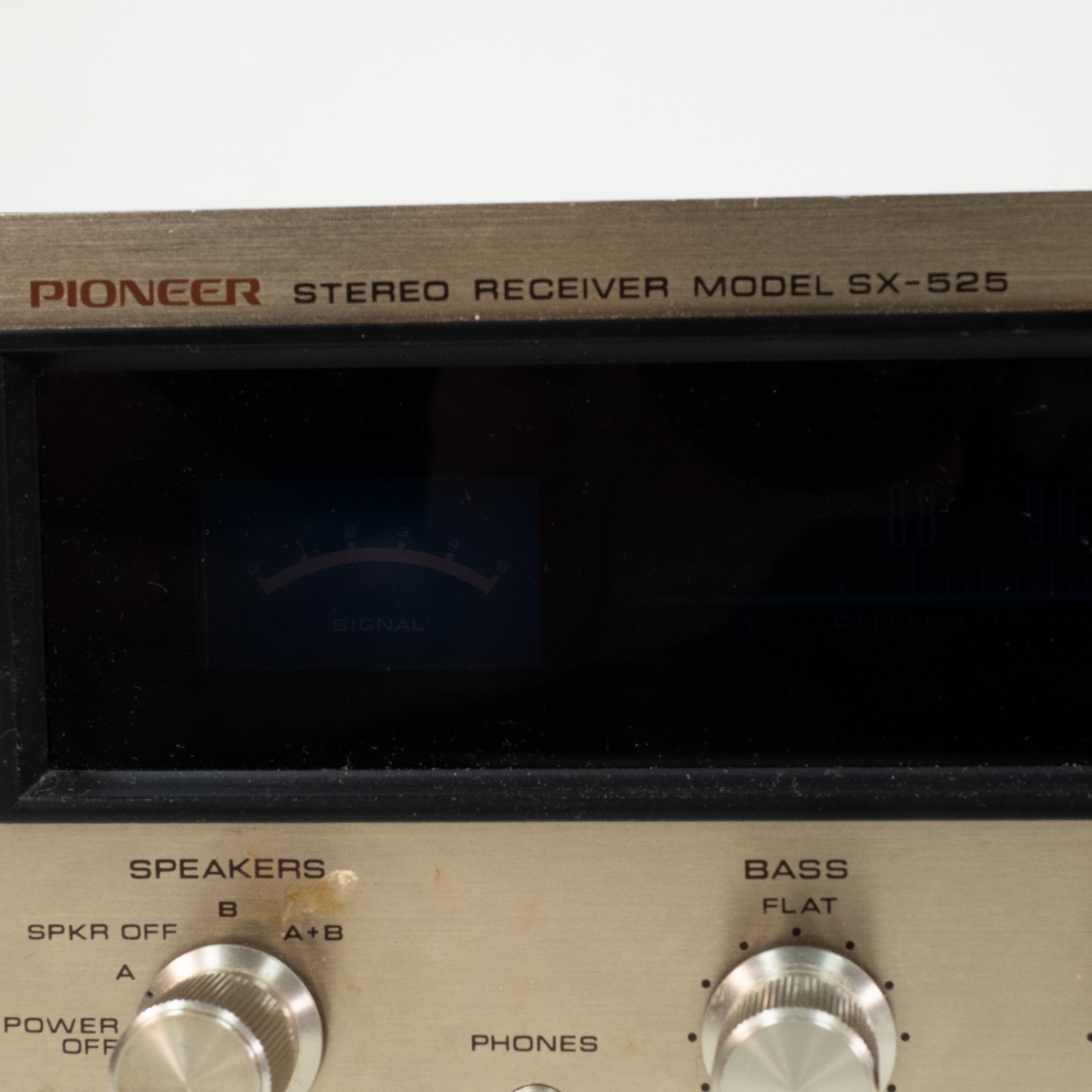 Vintage Pioneer SX-525 Stereo Receiver Sounds Great Needs Minor Service