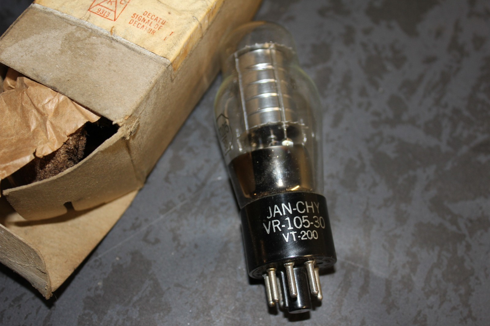 vr105/30 vt 200 tube new old stock never used