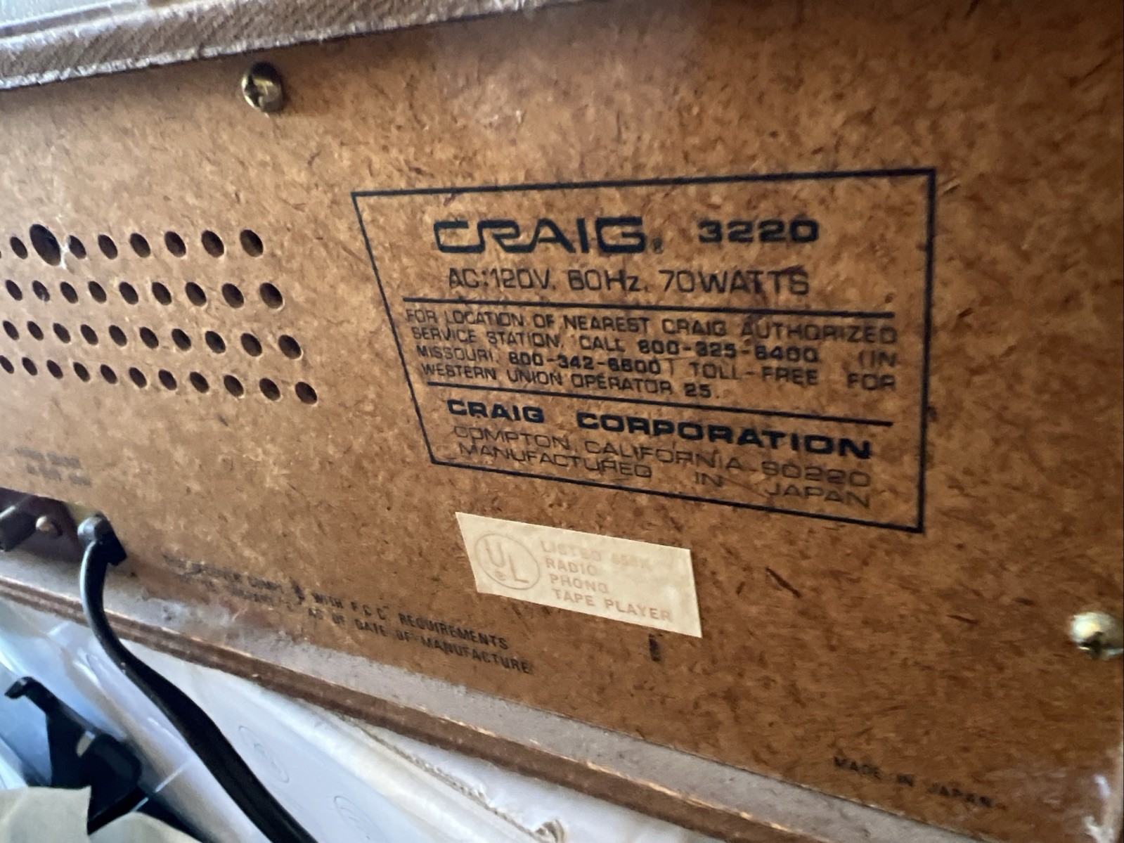 Craig 3220 8- track, turntable Wooden Case and plastic turntable top UNTESTED