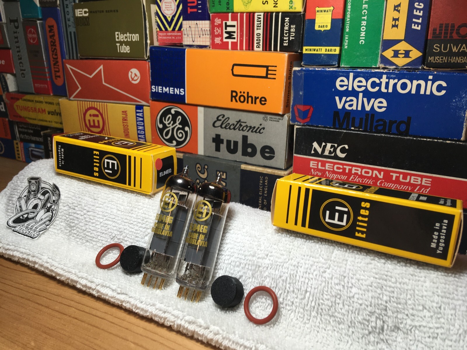 2x Rare EiYugo EliteGoldPin GoldGrid OEBox 6BQ5 EL84 NOS PowerTubes ~ 6RP15 7189