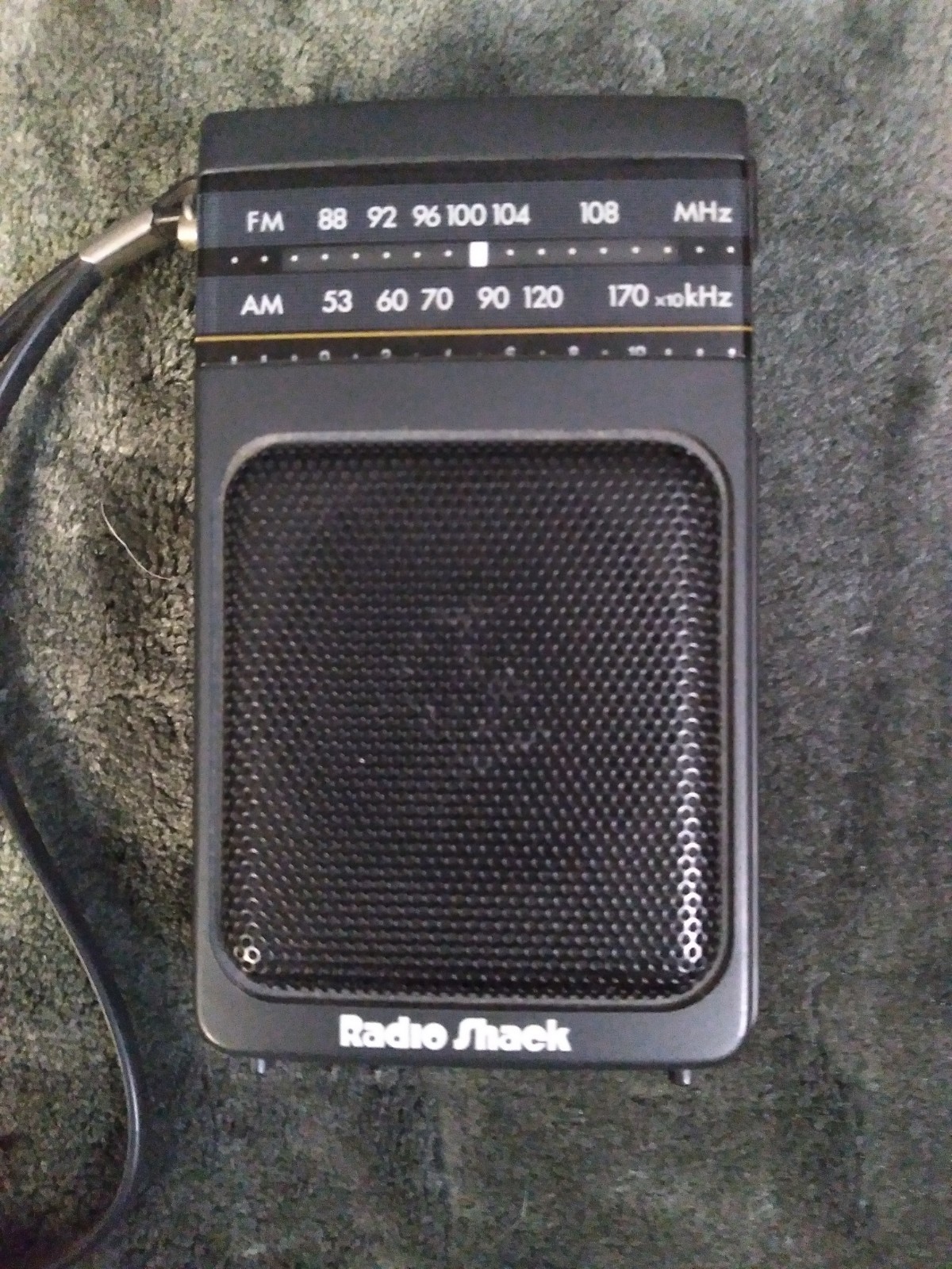 Vintage Radio Shack #12-727 Mini/Pocket Portable AM/FM Radio – Tested
