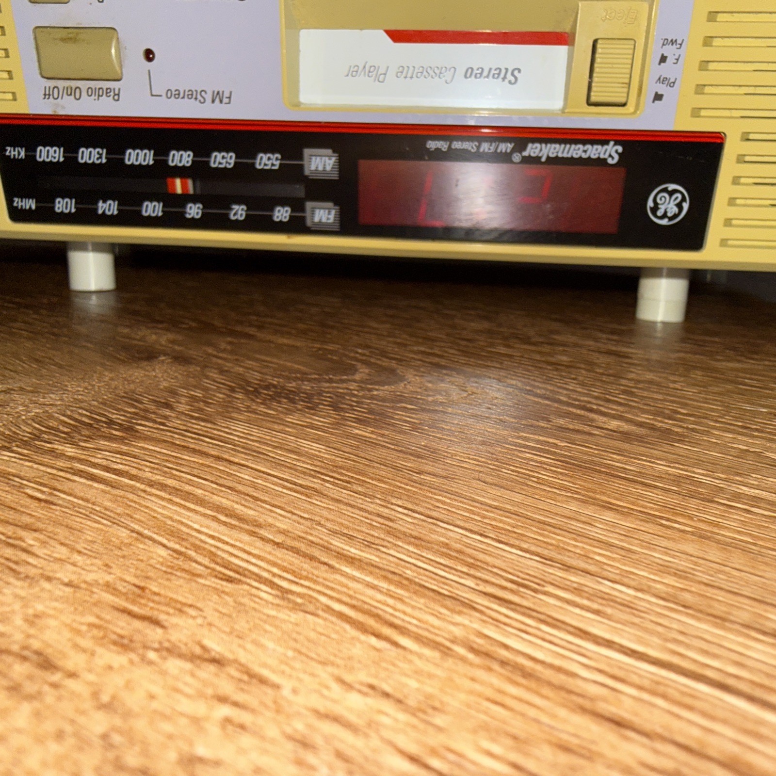 GE Spacemaker Vintage Radio/clock/tape Player – Model 7-4275A-tape NOT TESTED