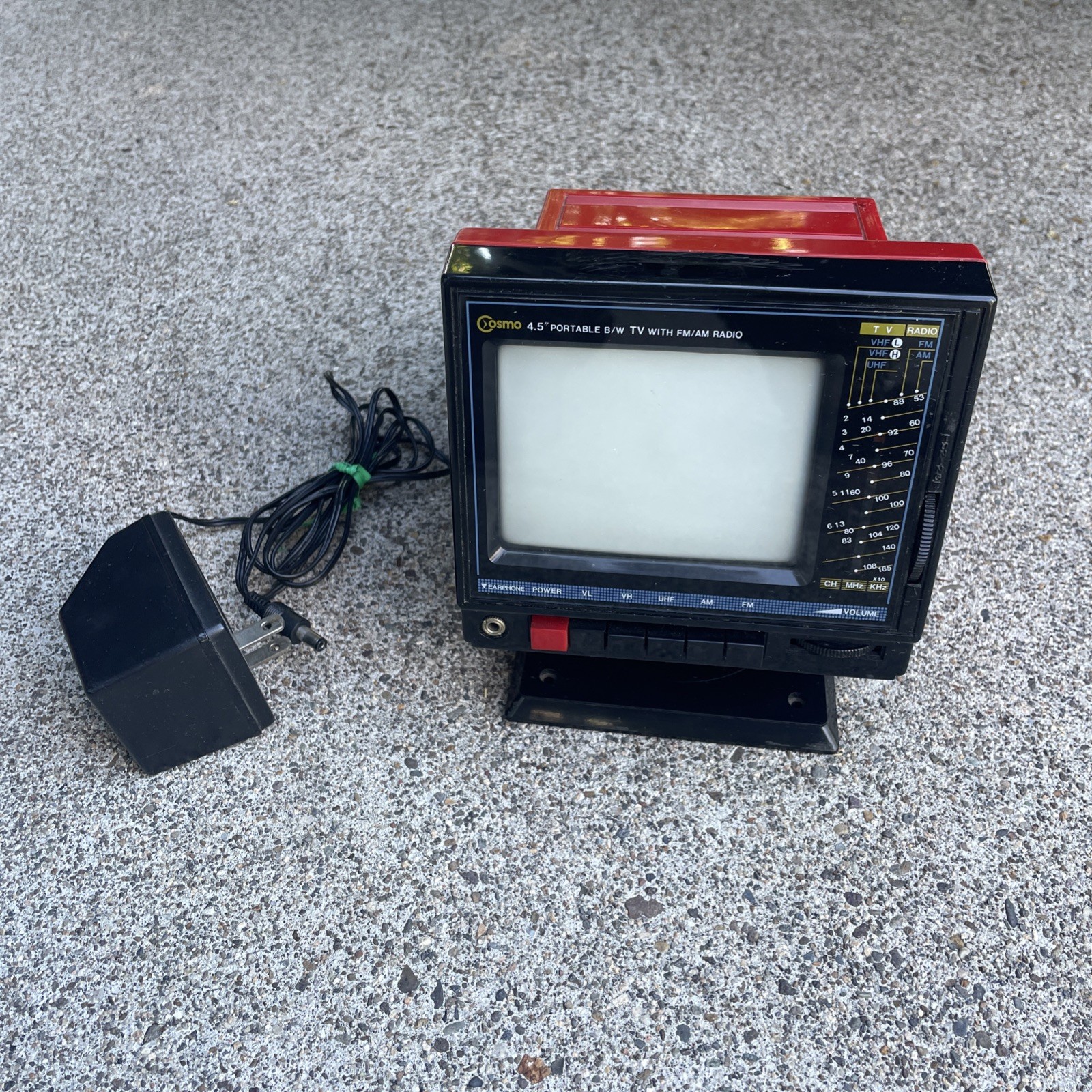 Vintage 1980s Cosmo 4.5″ Portable B&W TV AM/FM Radio Antenna Works See Video