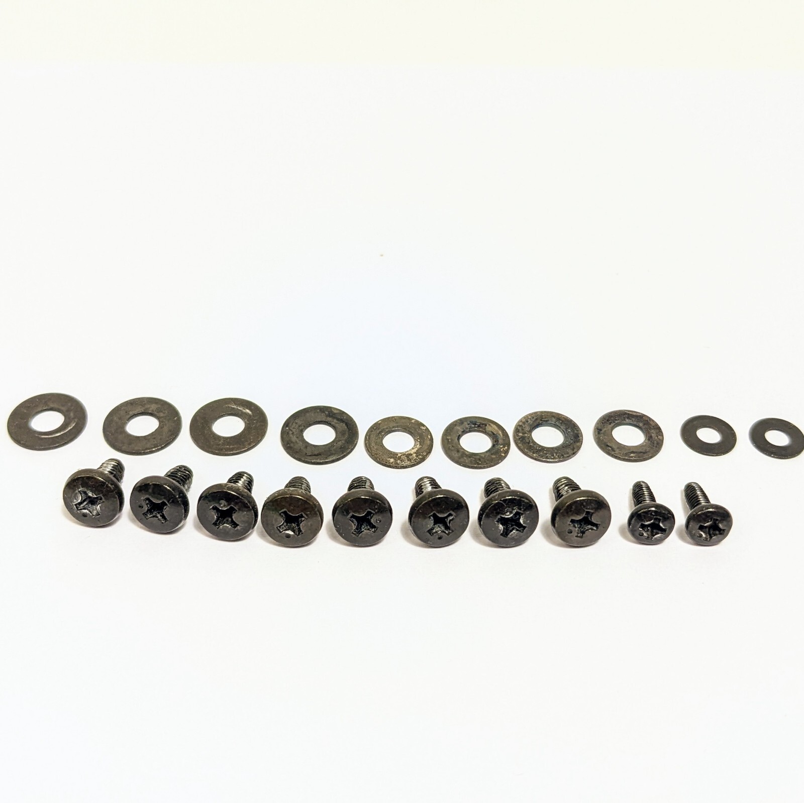 Hitachi FT-340 Tuner Original Top Cover Screws