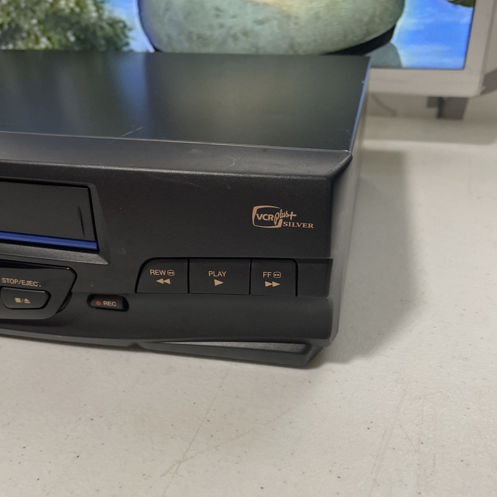 SEE⭐️VIDEO Panasonic PV-V4520 4-Head Hi-Fi Stereo VHS VCR OmniVision No Remote