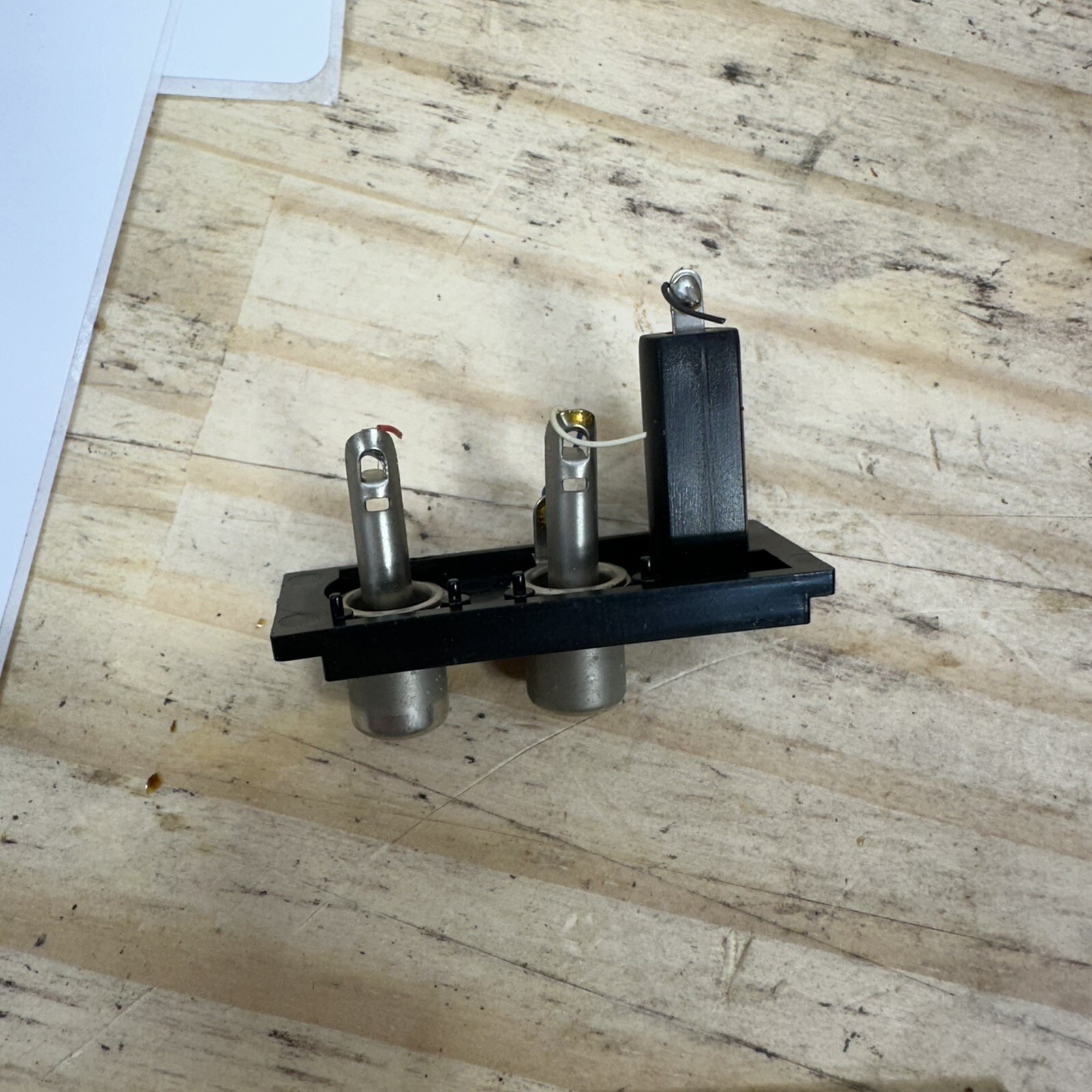 Technics SL-Q350 Turntable Parts – RCA And Ground Input Jacks
