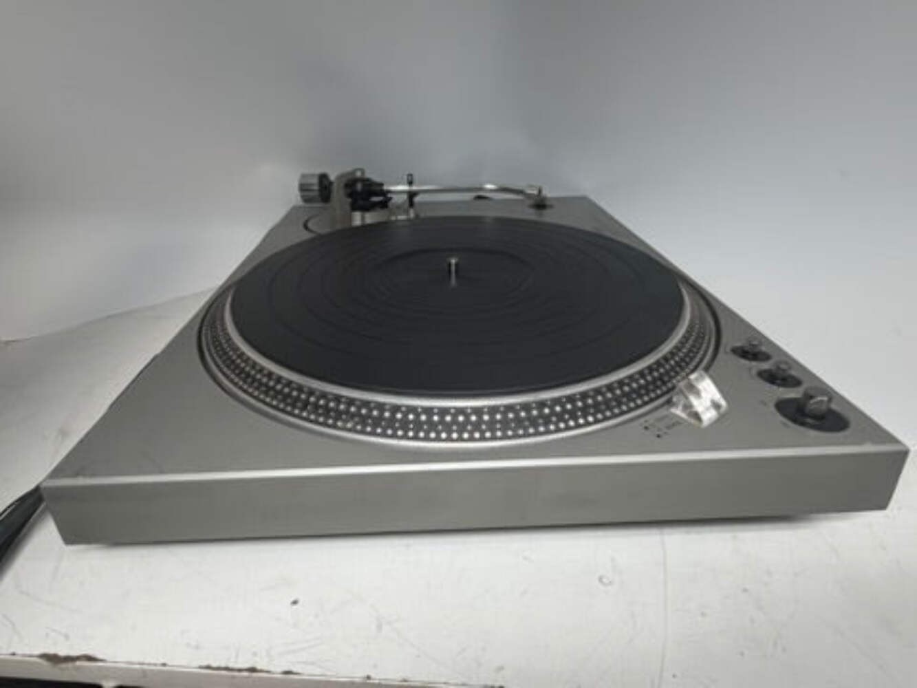 Technics SL-1700 Direct Drive Turntable Tested Working No Dust Cover – DeoxIT Se