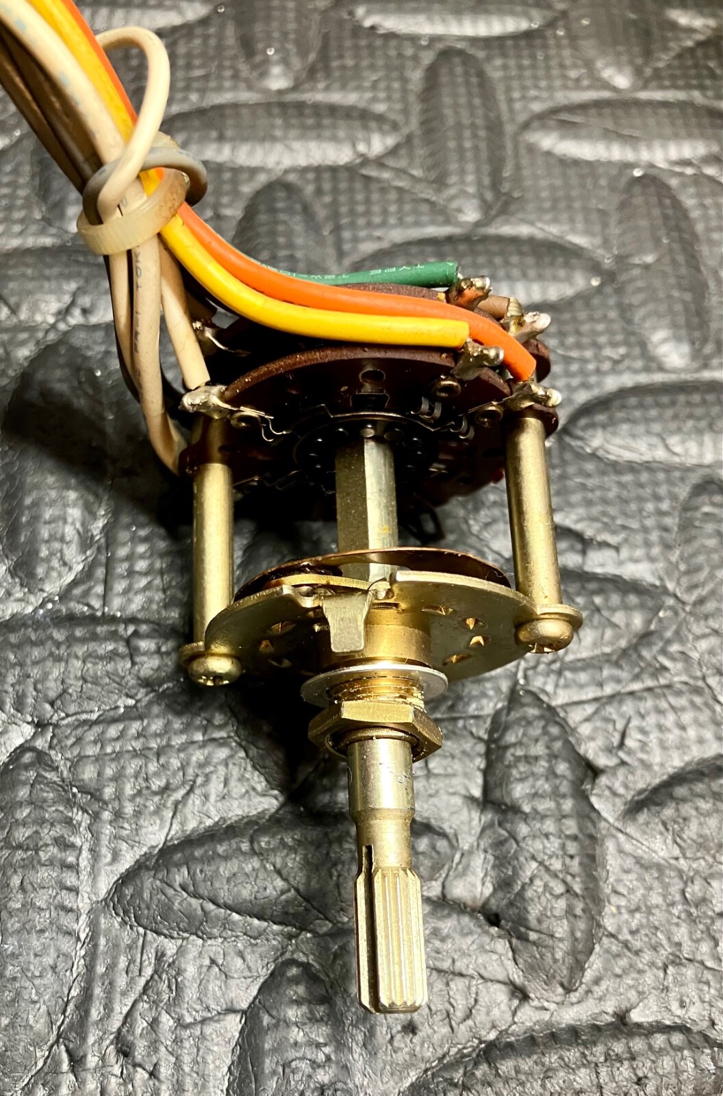 Onkyo TX-8500 Speaker Selector Switch