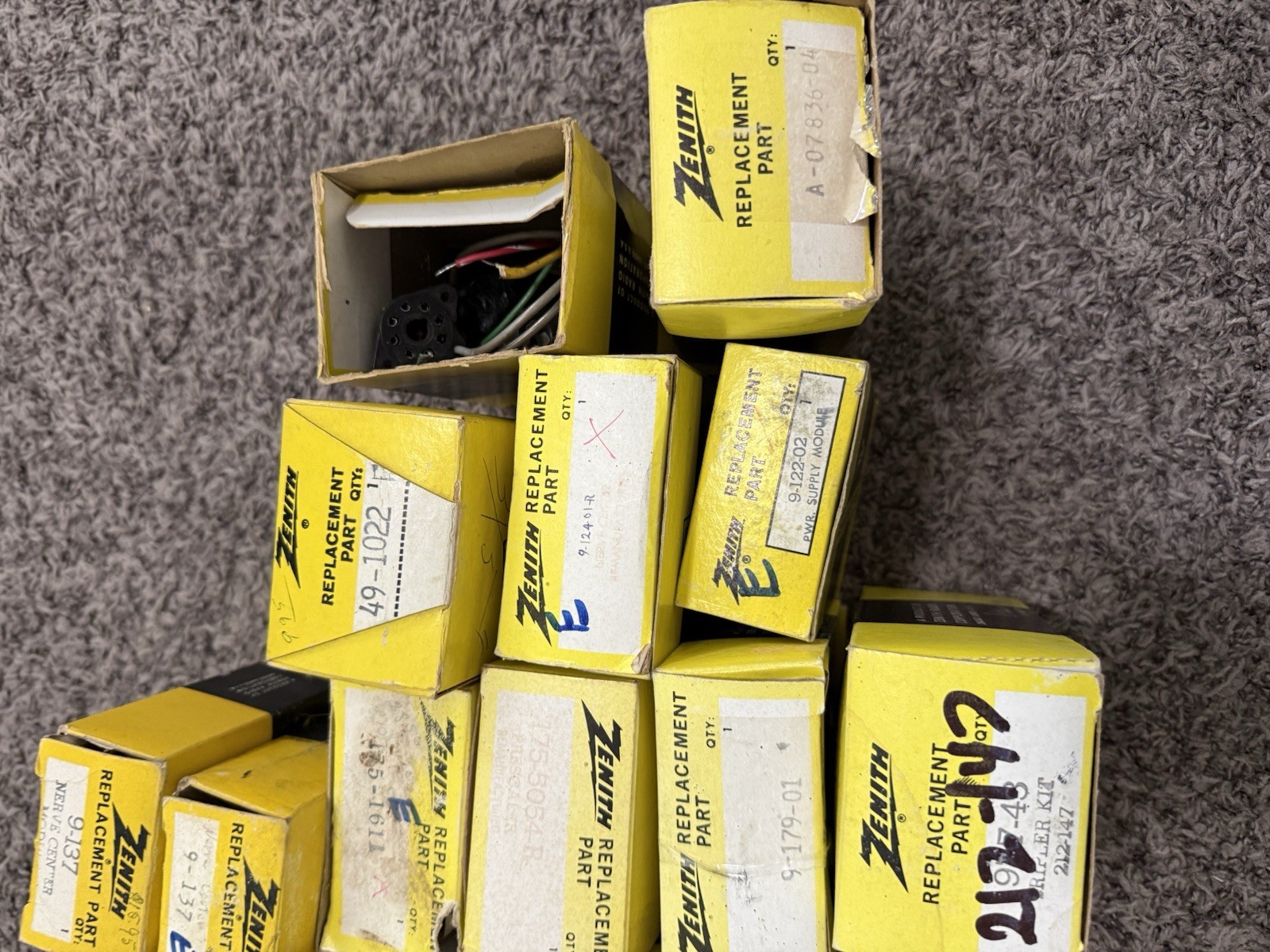 Lot of 20 Vintage Zenith TV Radio Repair Parts Modules Boards Nerve Center Trans