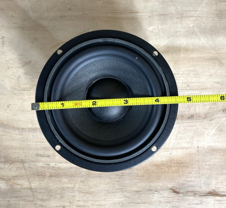 LOT OF 16 – SPEAKER 4 ohm 20 watt CTN: 7/36, MADE IN CHINA/AS IS