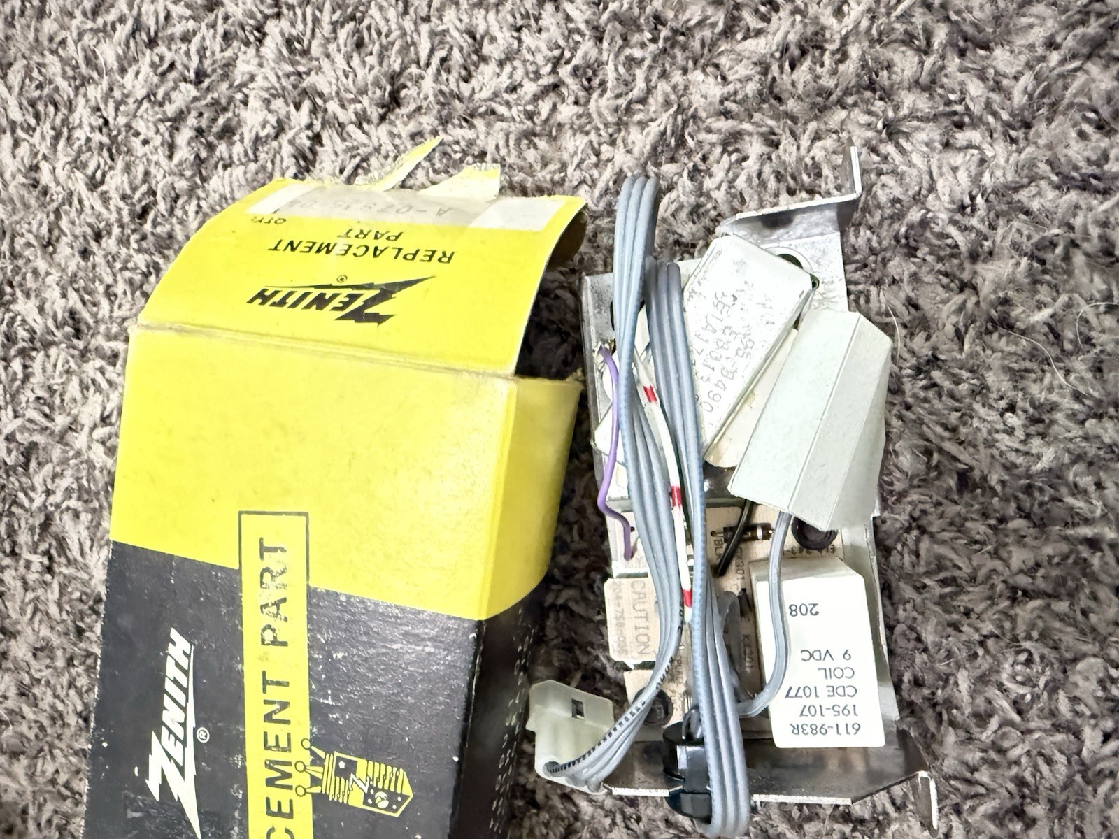 Lot of 20 Vintage Zenith TV Radio Repair Parts Modules Boards Nerve Center Trans