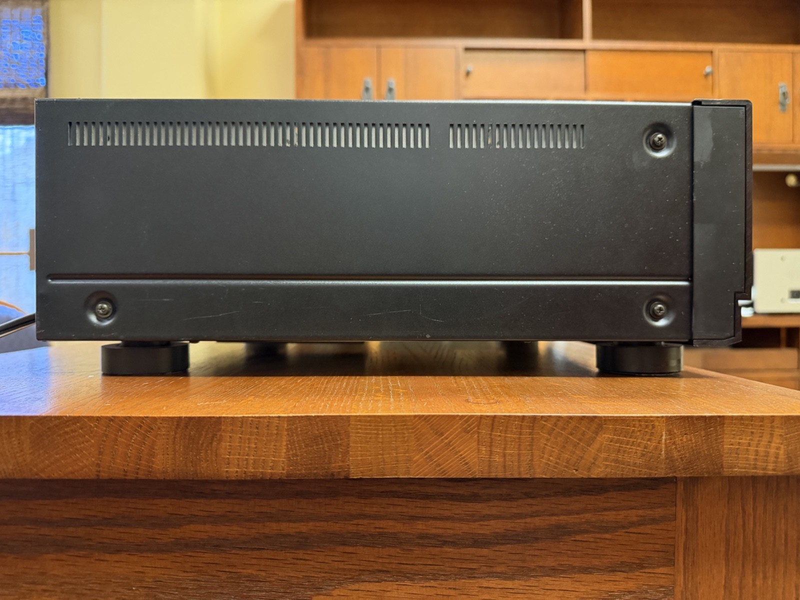 LUXMAN M-117 Power Amplifier. 200WPC Stereo or 450W bridged Mono Very Nice!