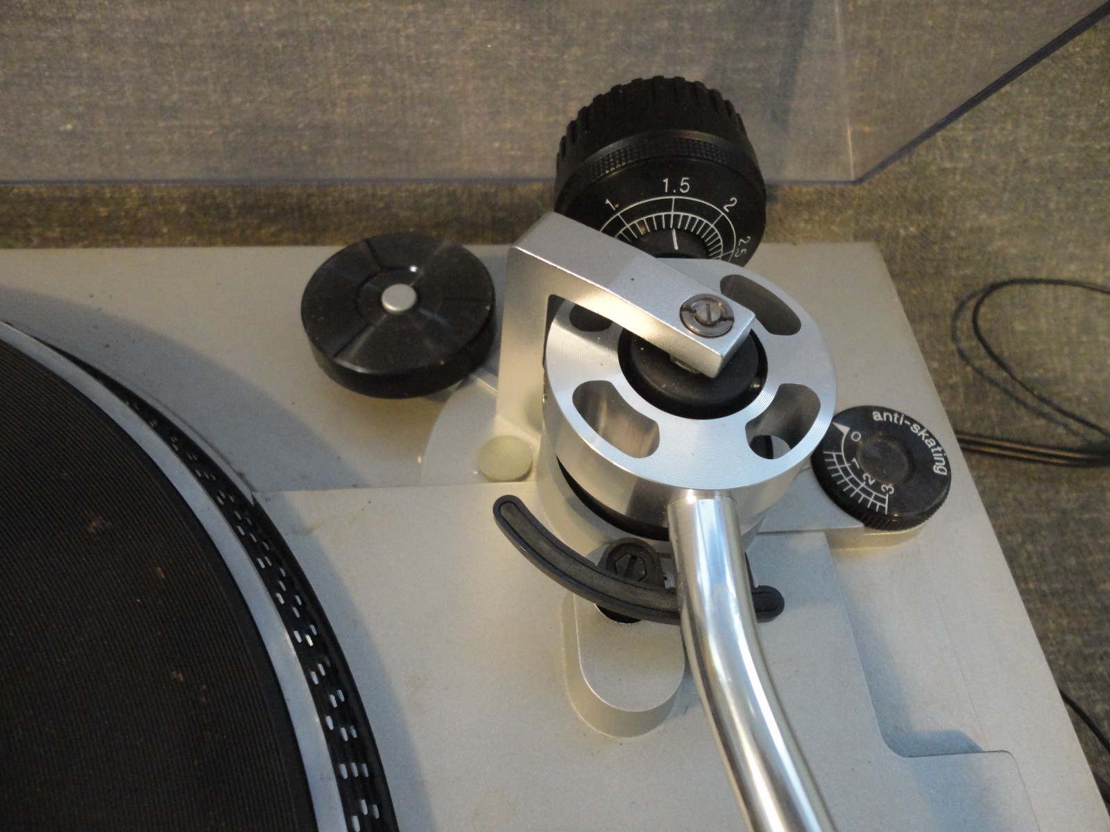 Vintage Technics SL-220 Belt Drive Turntable – FAST SHIPPING!!!