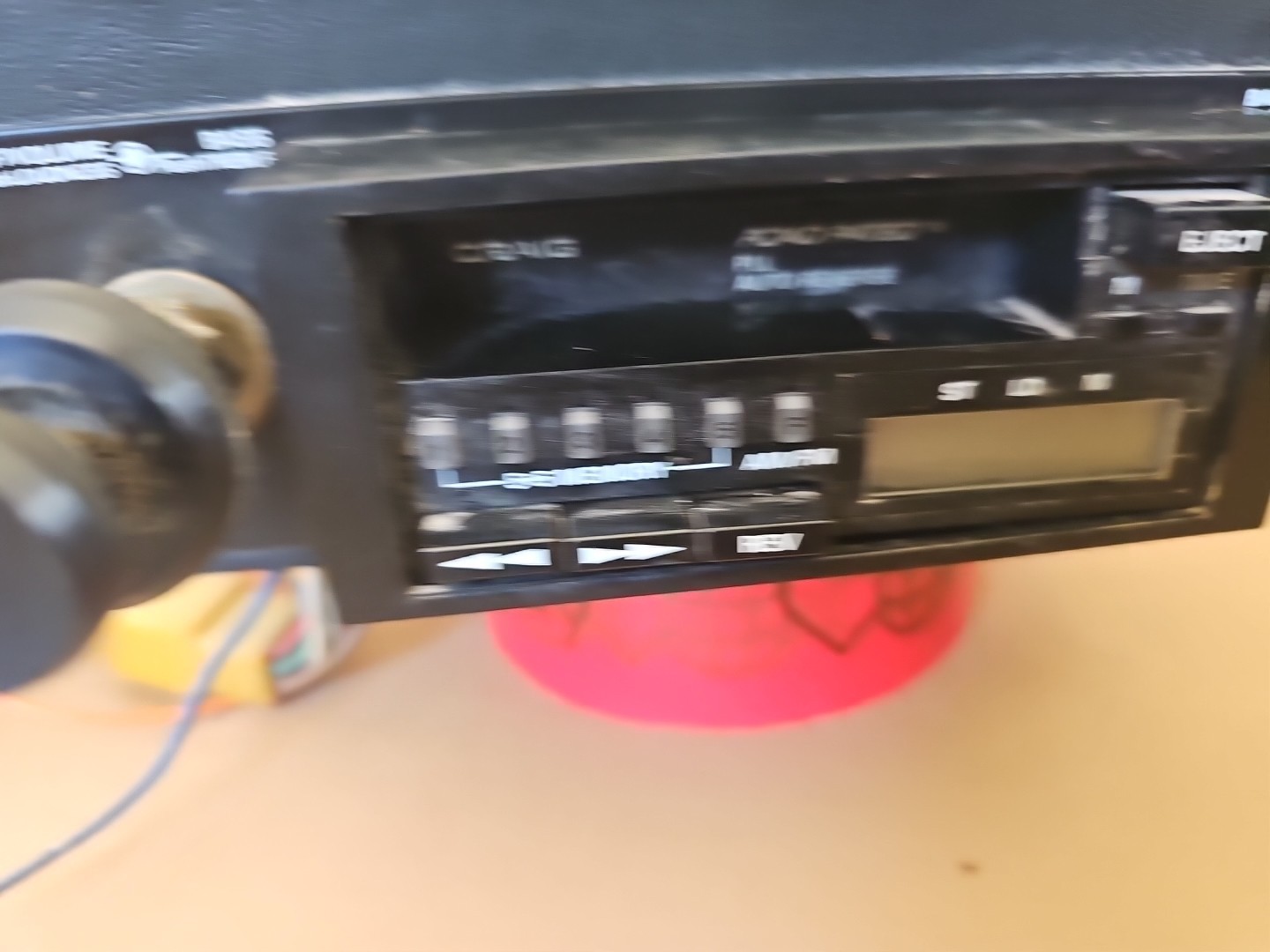 Vintage Craig Model T824 AM/FM Cassette Car Stereo Auto Reverse Japan