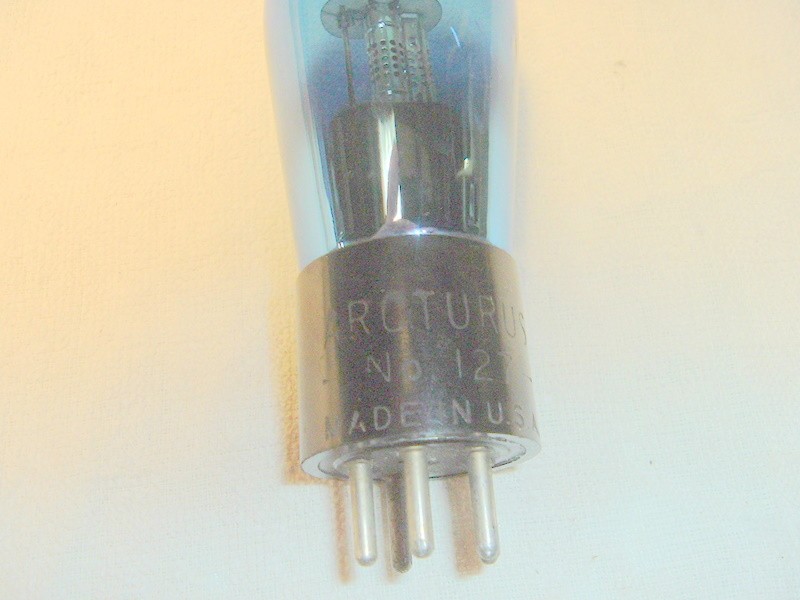 Nice Tested BLUE Arcturus Globe 127 27 Old Vintage Vacuum Tube