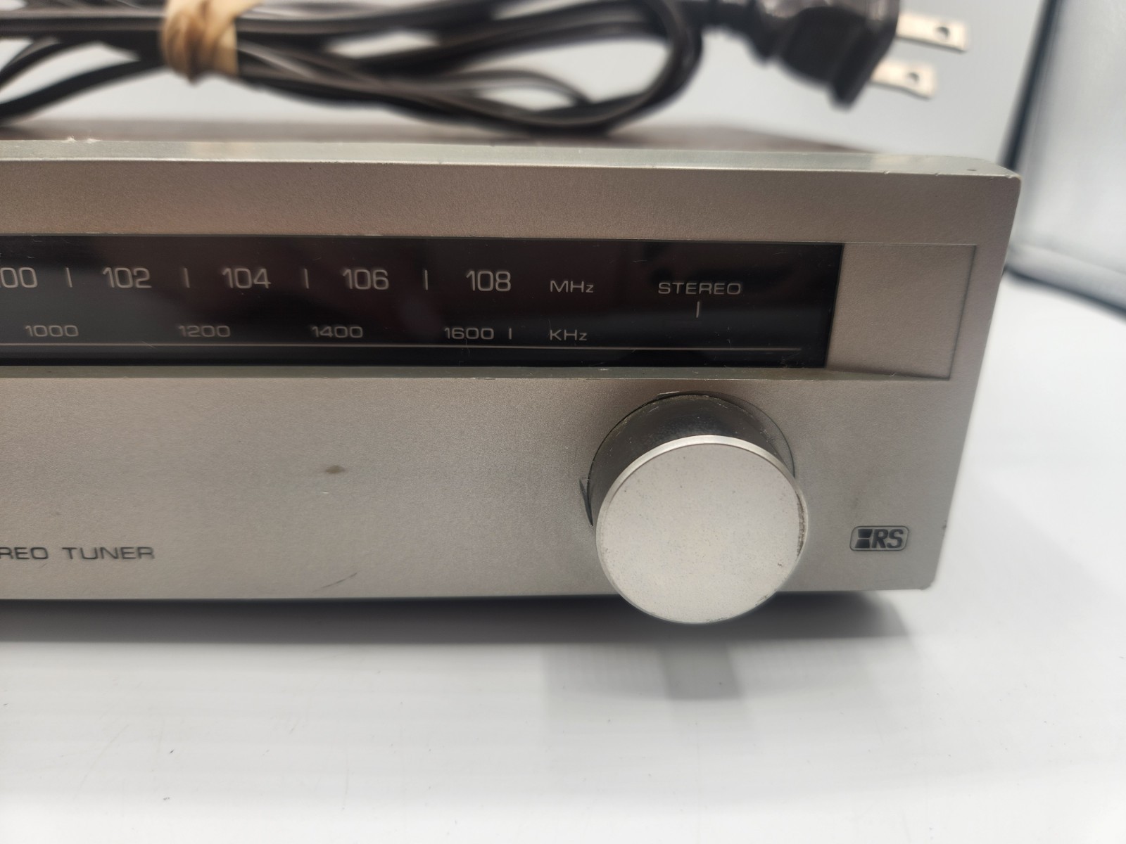 Vintage Realistic TM-150 Stereo AM/FM Radio Tuner 31-1956 Radio Shack FOR PARTS