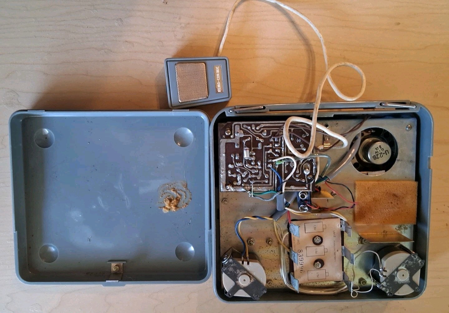 MINY O.M.G.S. Transistor Tape Recorder For Parts Or Restoration