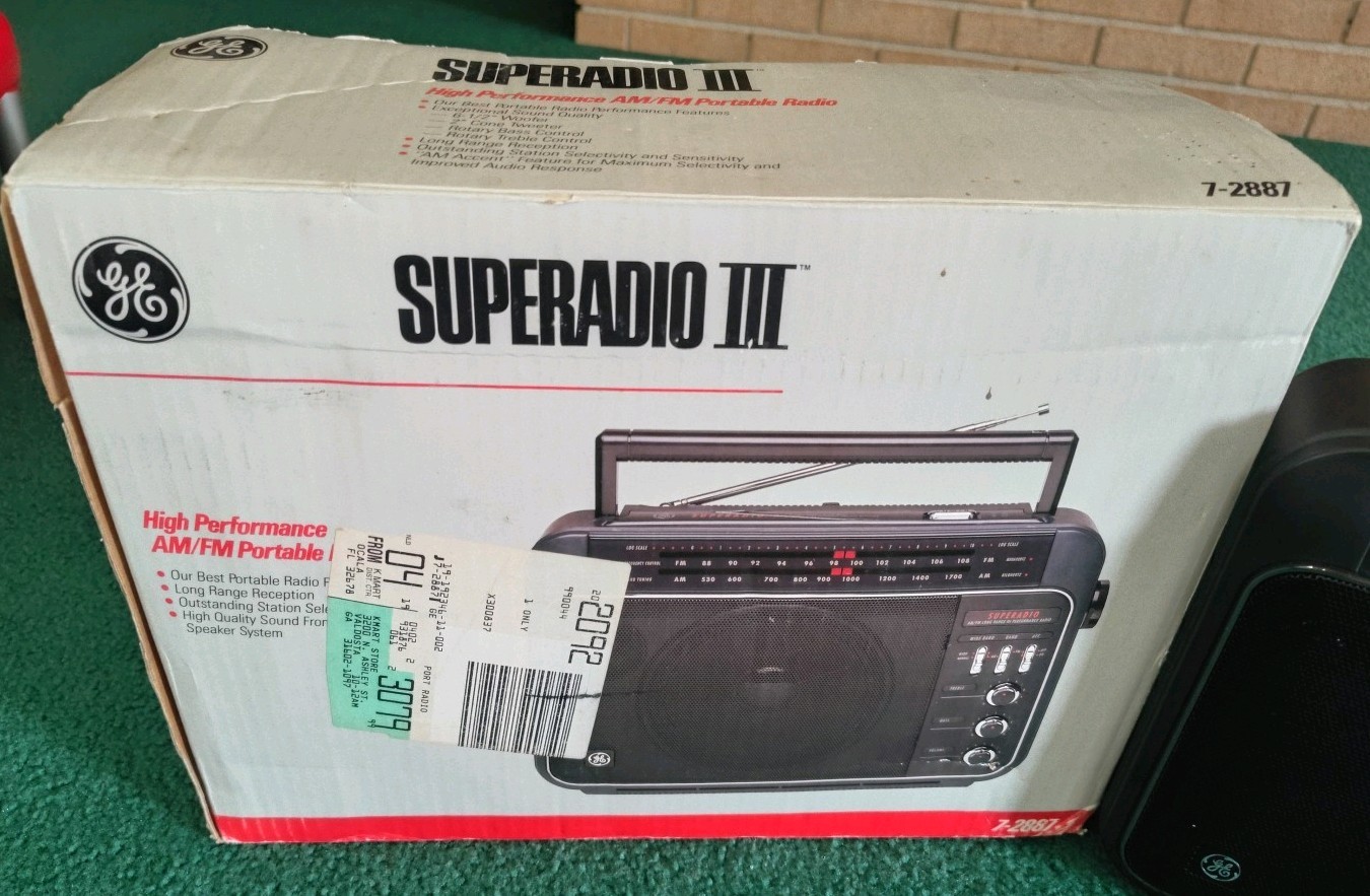 GE SuperRadio III Model 7-2887 Long Range AM/FM High Performance – Box & Foam