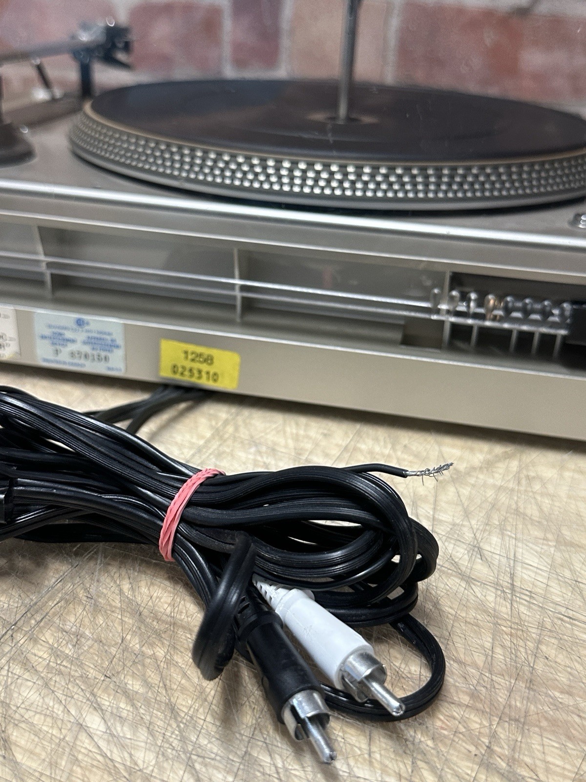Dual 1258 Turntable Vario Belt Vinyl Record Player Ortoron