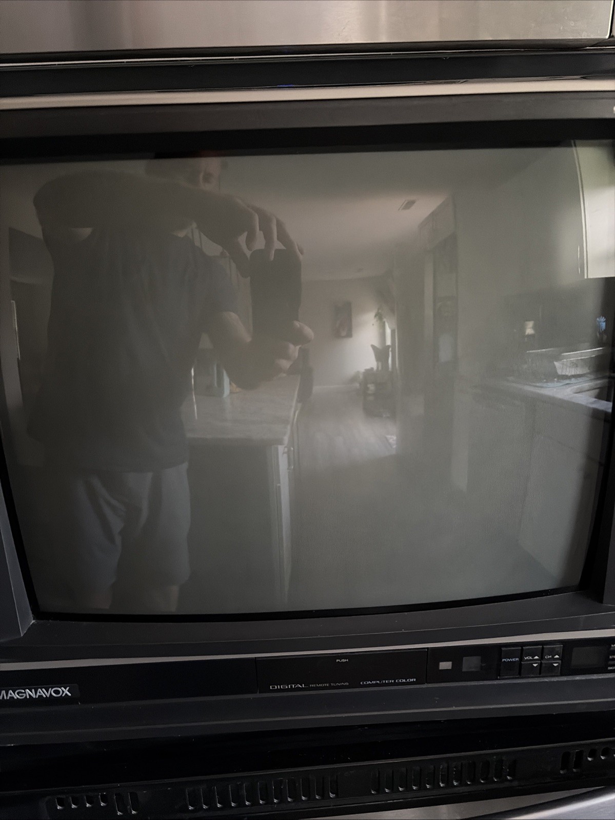 Magnavox 20 Inch CRT TV 1987 Wood Grain Model RH4340 WA03