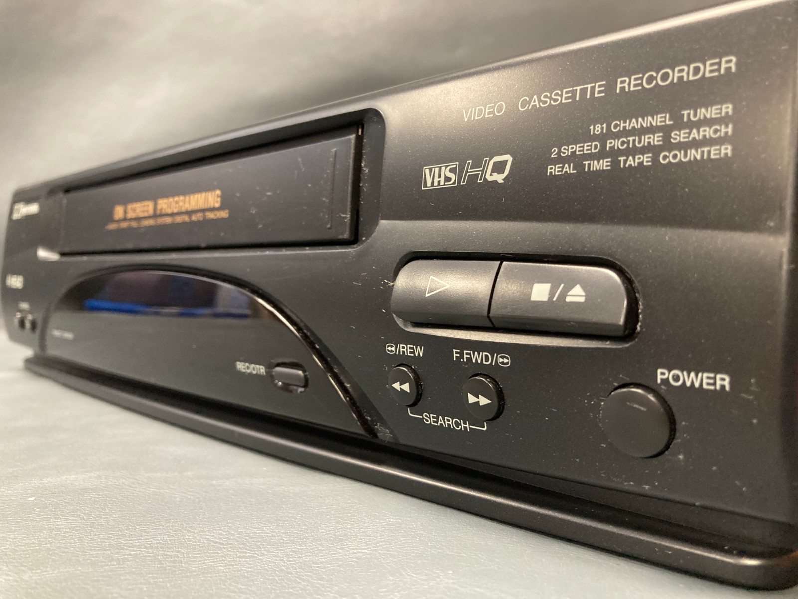 Emerson VCR4010A 4-Head VCR Video Cassette Recorder VHS Player (NO REMOTE)