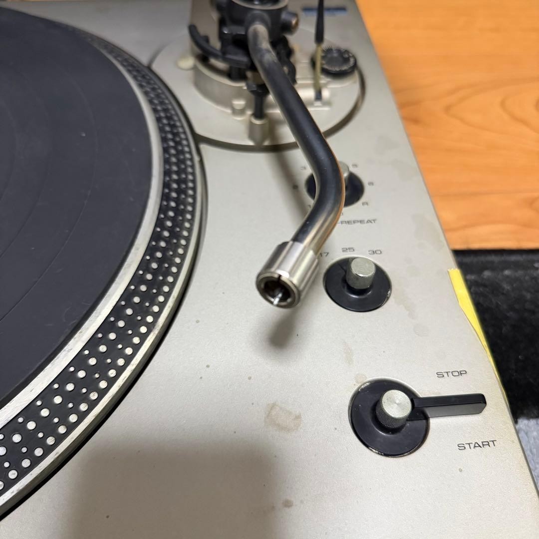 Technics SL-1600 Direct Drive Turntable Record Player w/Cover POWER ON Junk
