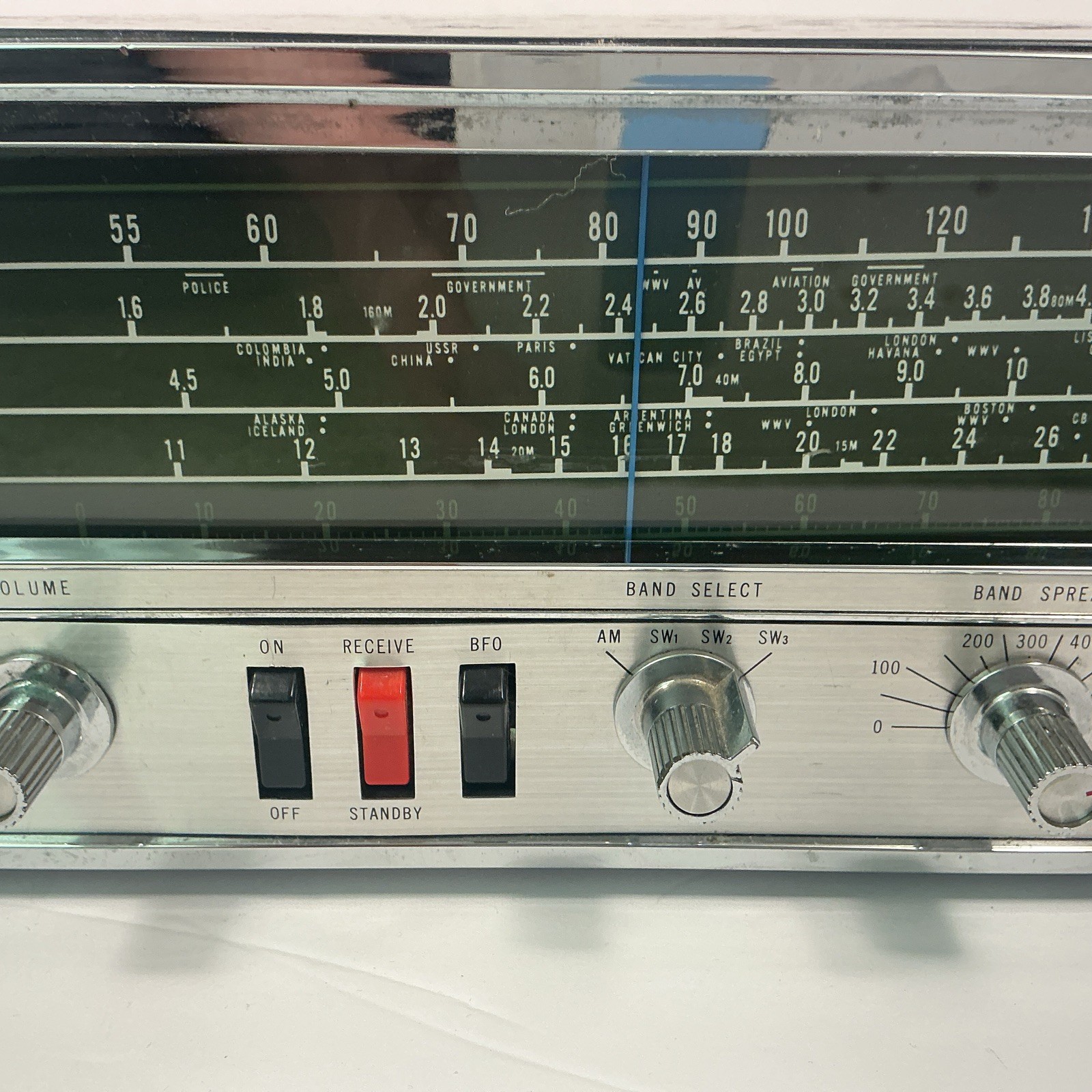 Midland International 11-500 Vintage 5-Band AM/FM/SW Radio Turns On And Working