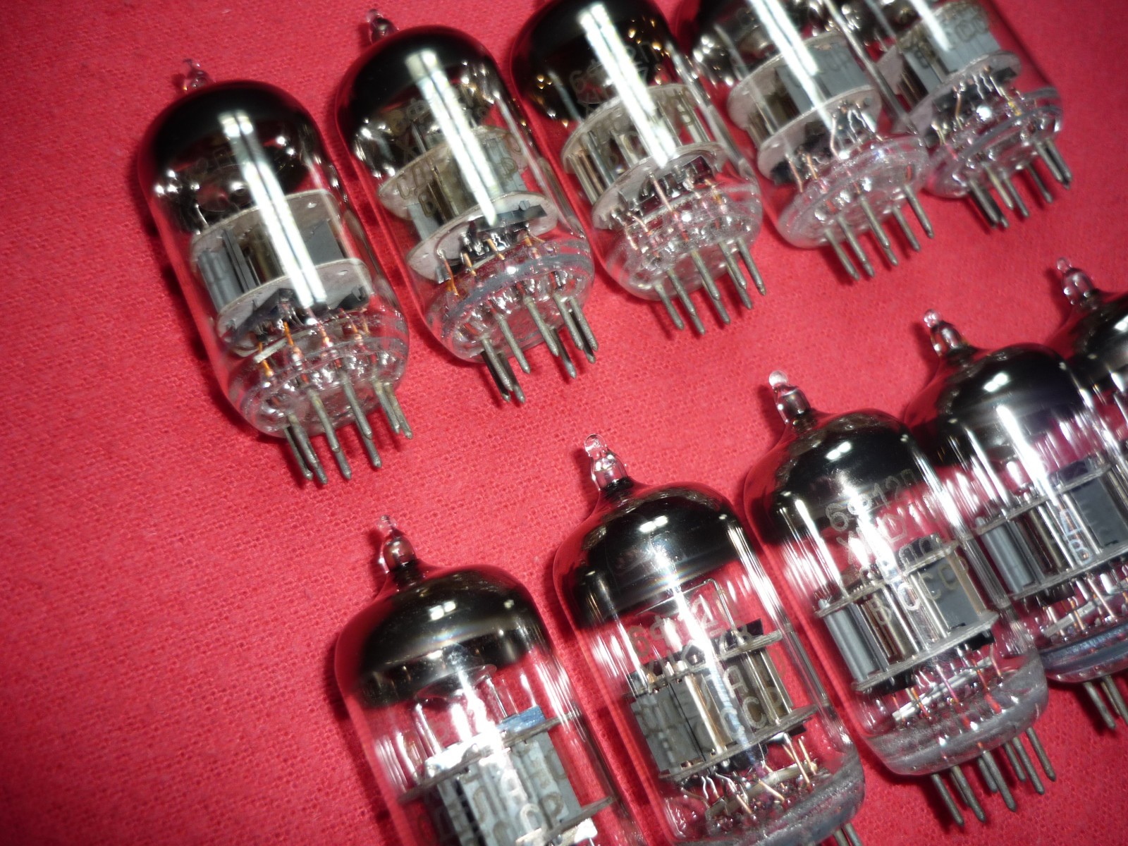 10pcs. 6F12P / 6Ф12П ~ ECF80 Broadband Triode – Pentode NEW. SAME DATE XII-1978