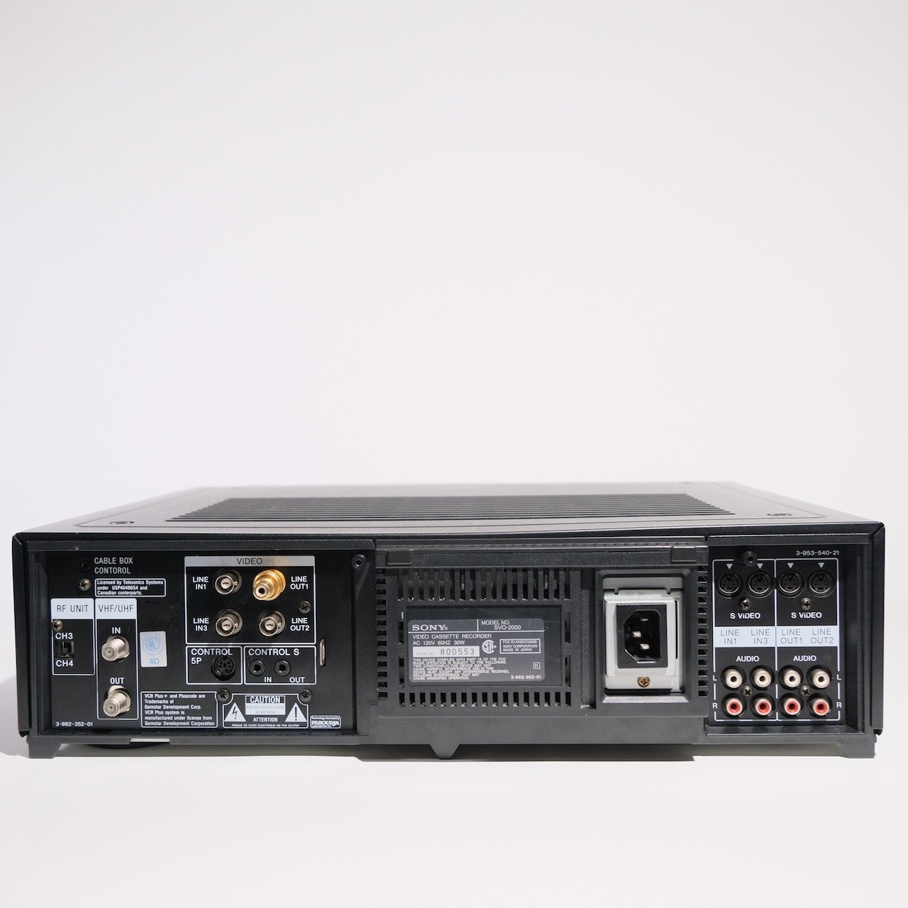 SONY SVO 2000 Professional VCR S-VHS Player recently serviced WORKING!